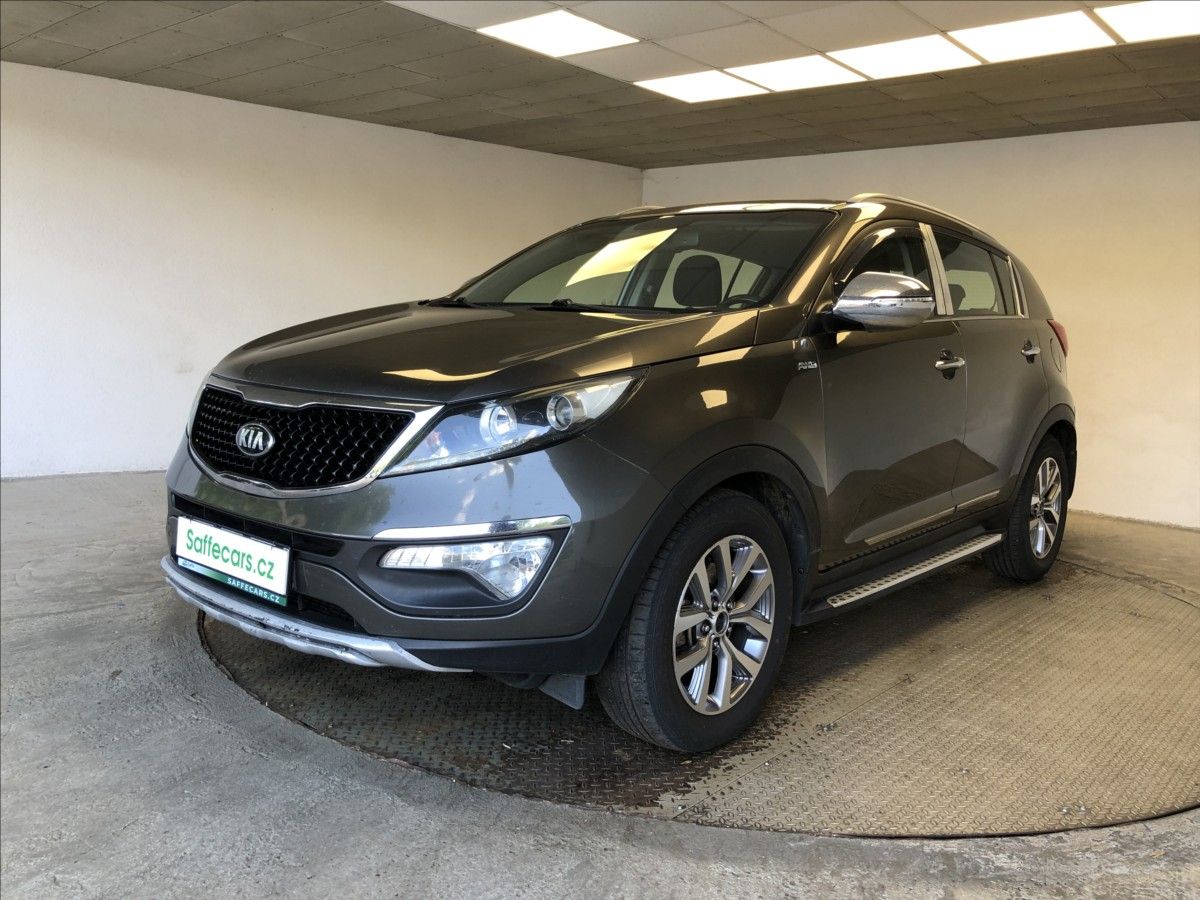 Kia Sportage, 2,0 CRDI 4X4 - fotka 3