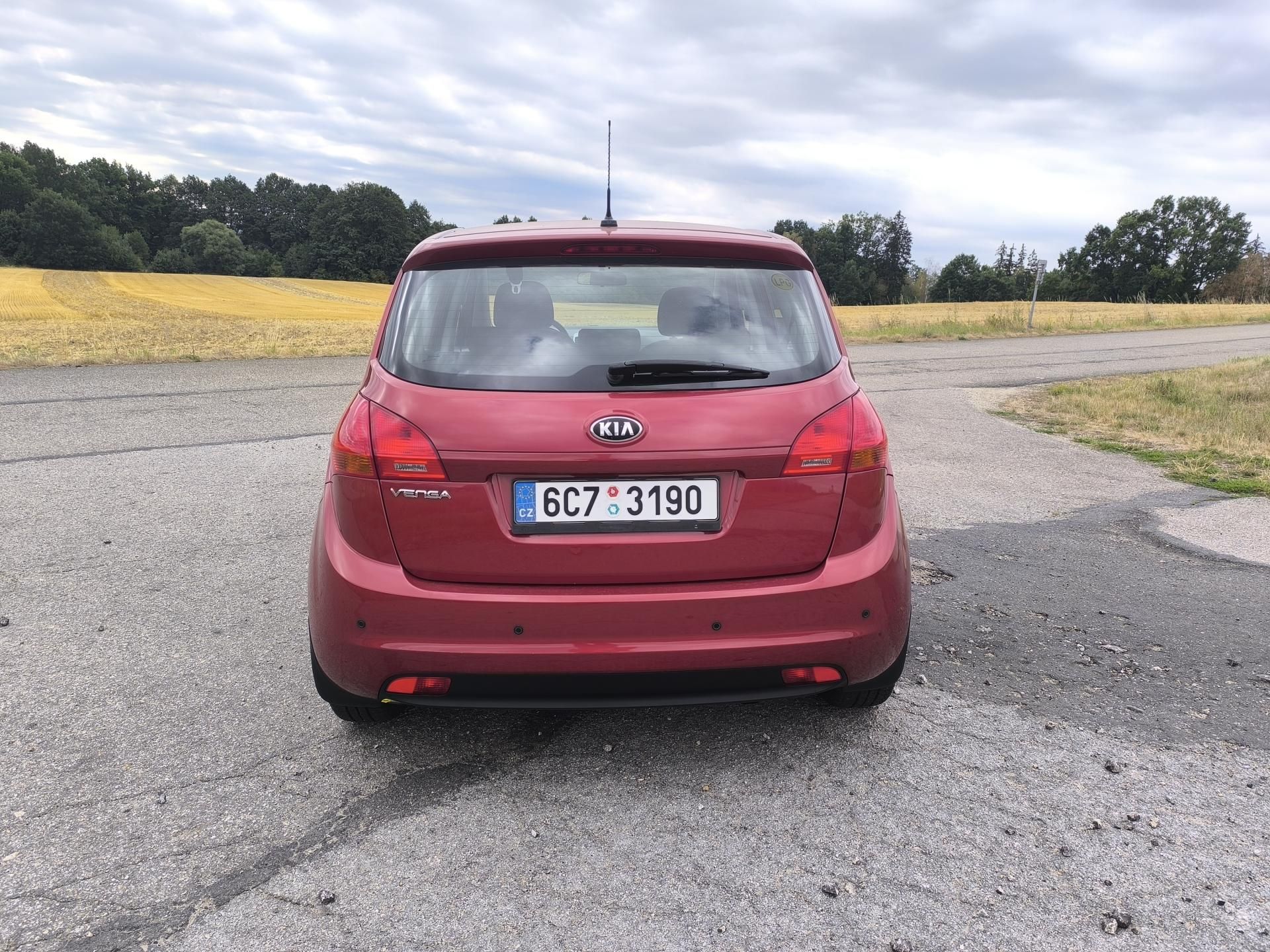 Kia Venga, 1.4+LPG SERVISNÍ KN,1.MAJ CZ - fotka 6