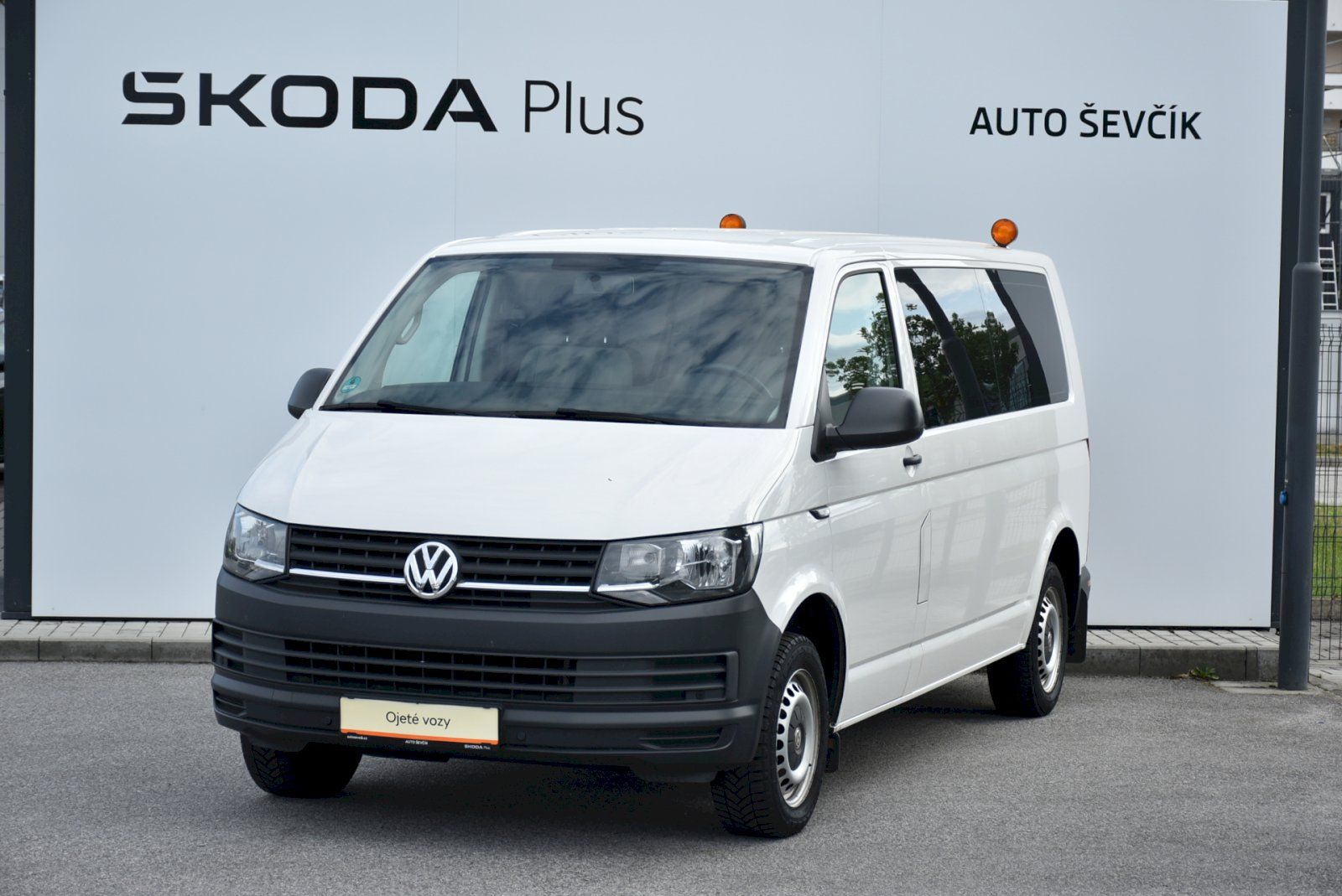 Volkswagen Transporter, 2.0 TDI 75kW 9 Míst