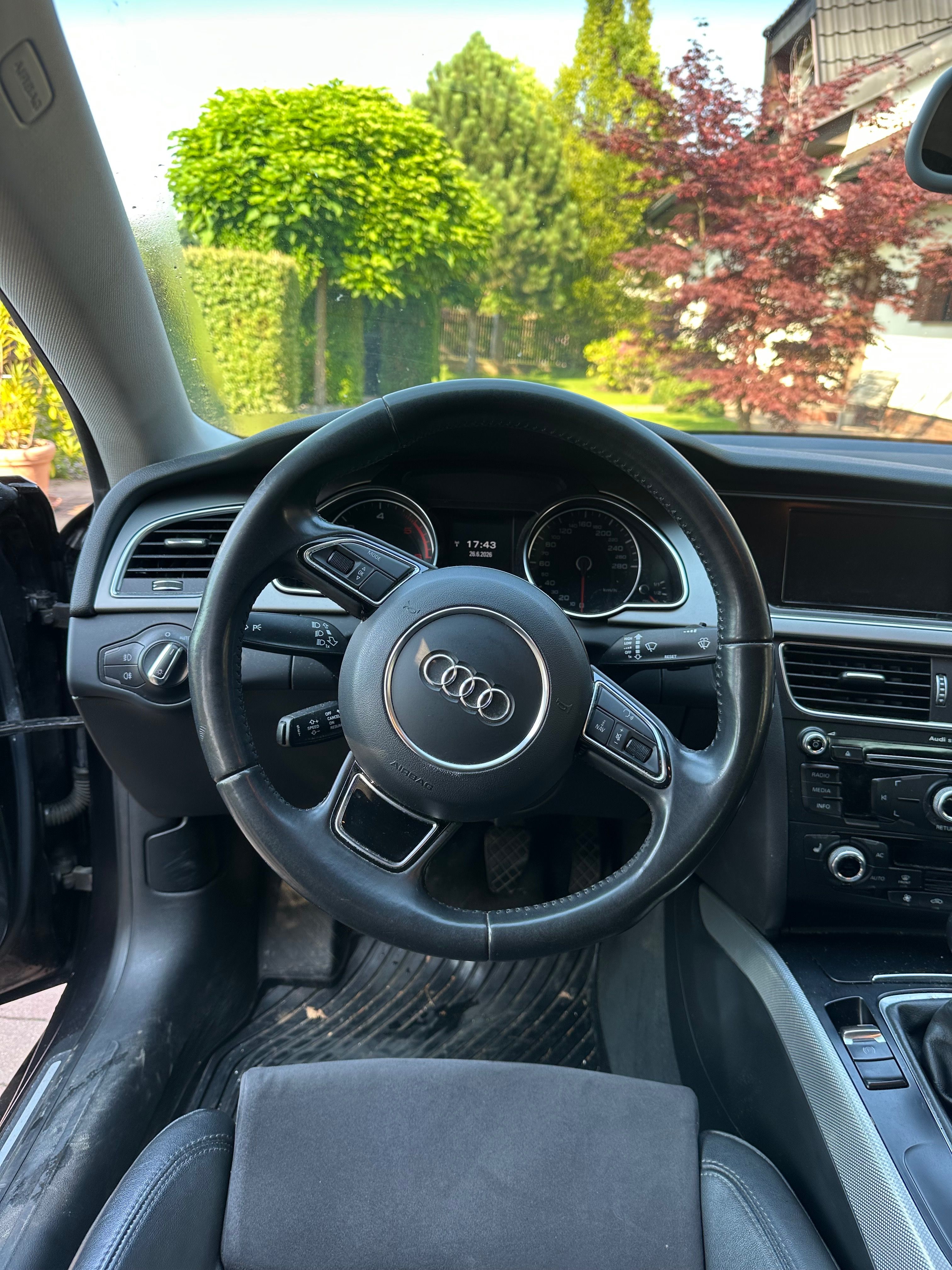 Audi A5, 2.0 TDI MANUÁL SPORTBACK - fotka 5