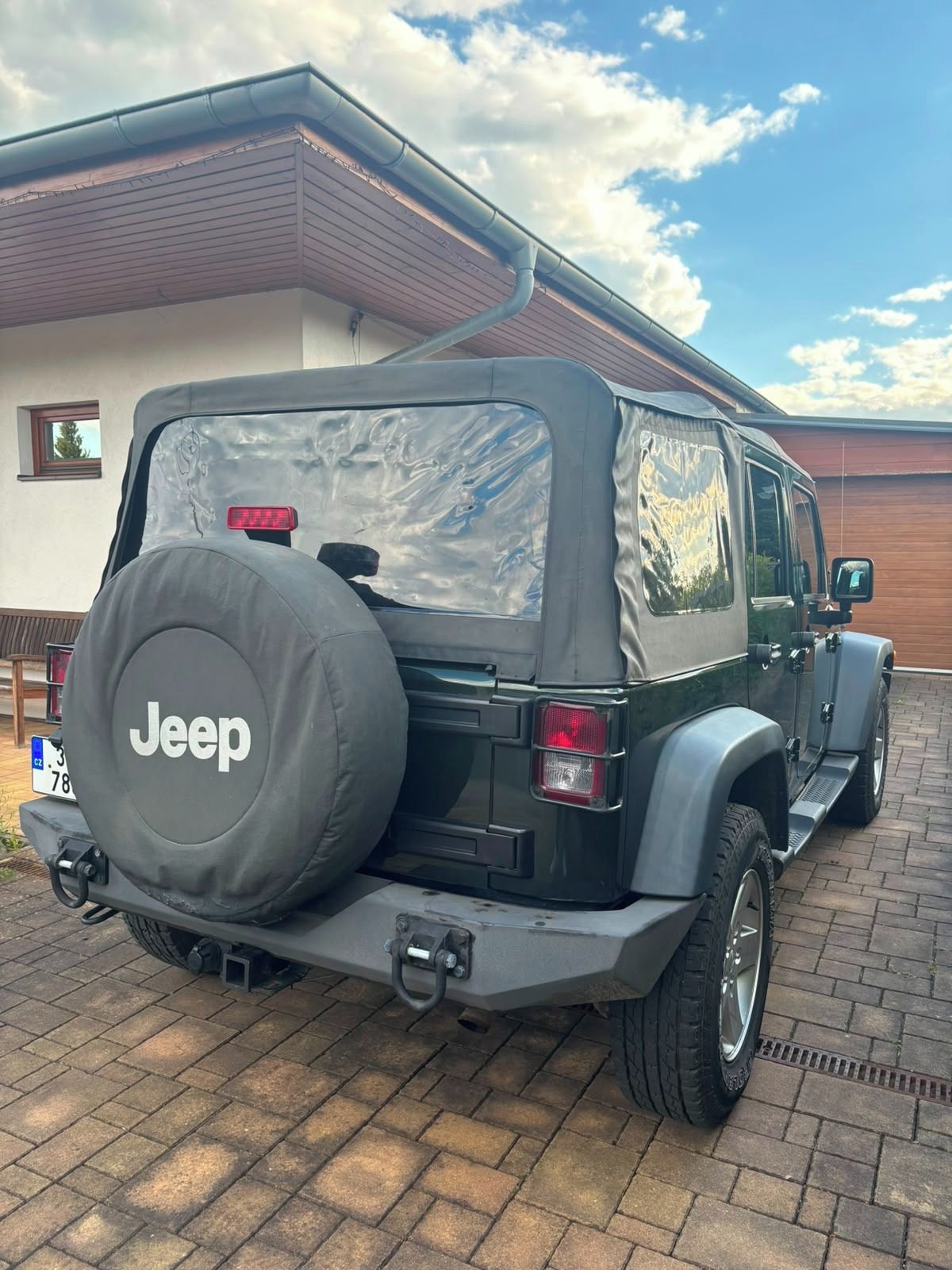 Jeep Wrangler, Jeep Wrangler Rubicon 3.8 V6 - fotka 4