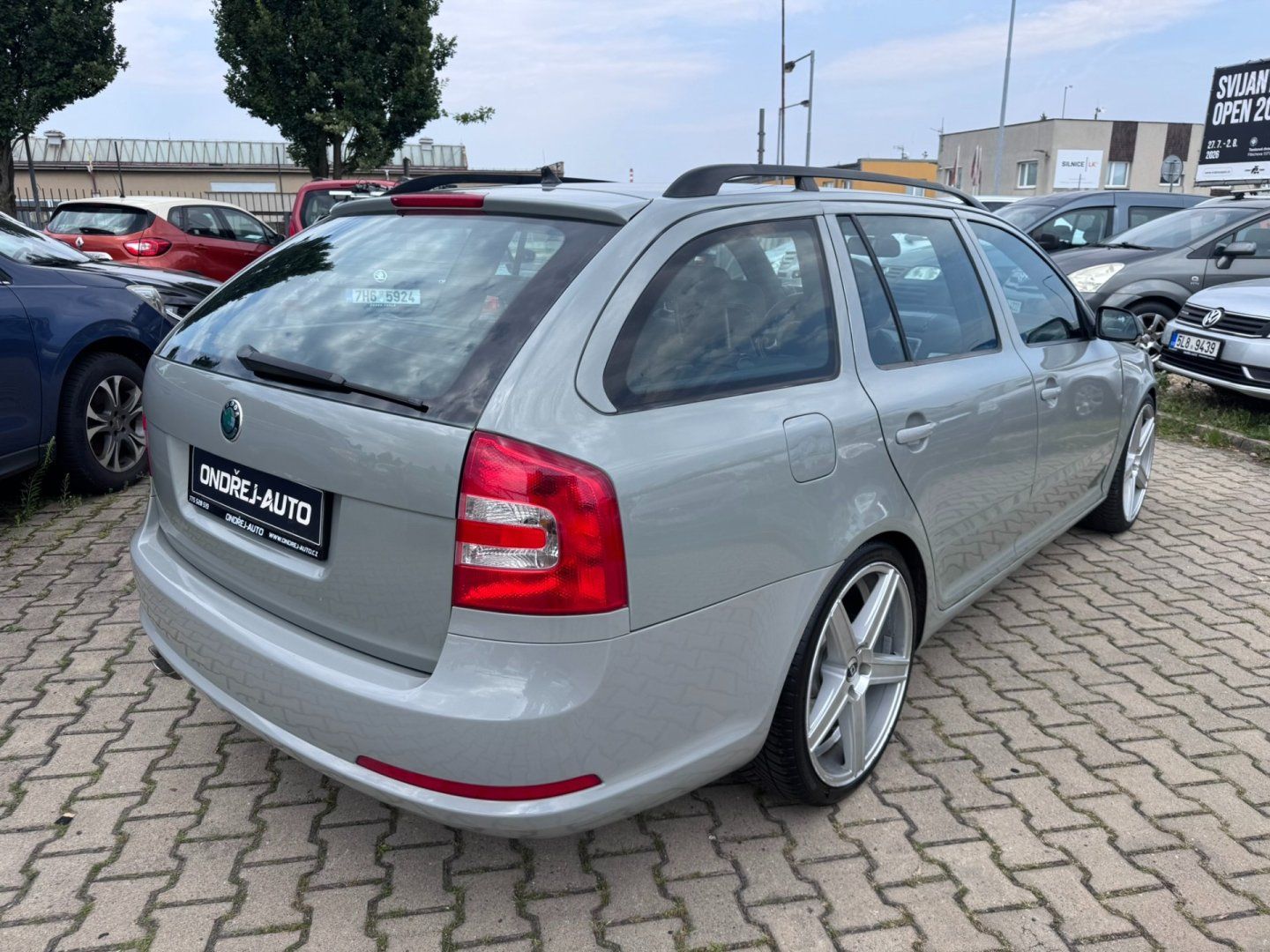 Škoda Octavia, RS 2,0 FSI TURBO 147 KW STK - fotka 5