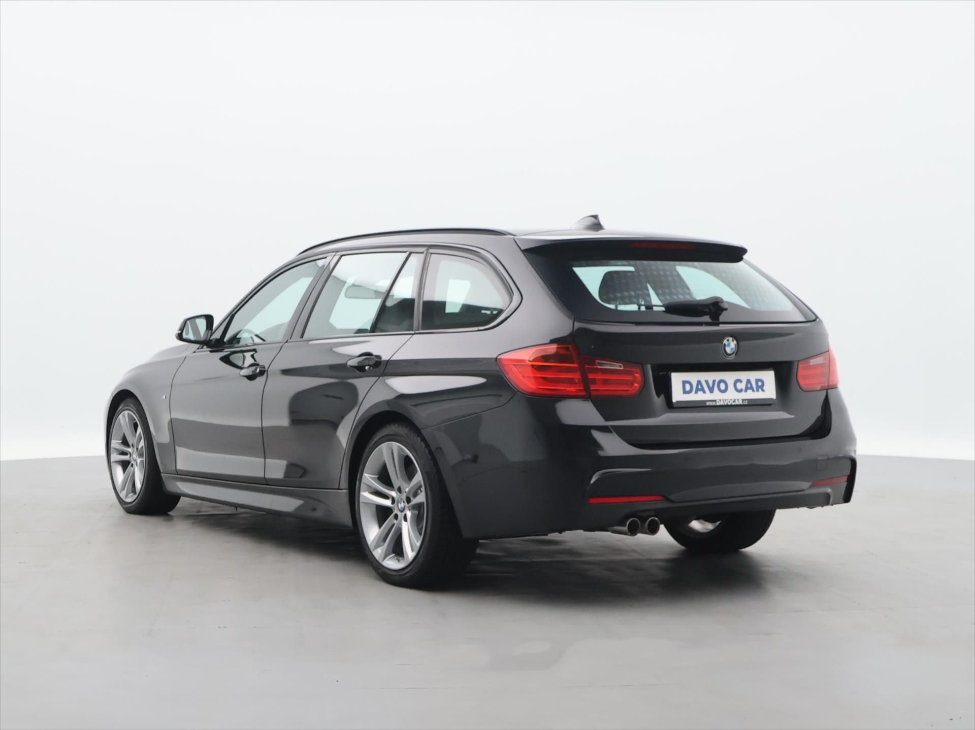 BMW Řada 3, 3.0 330d xDrive 190kW Touring - fotka 5
