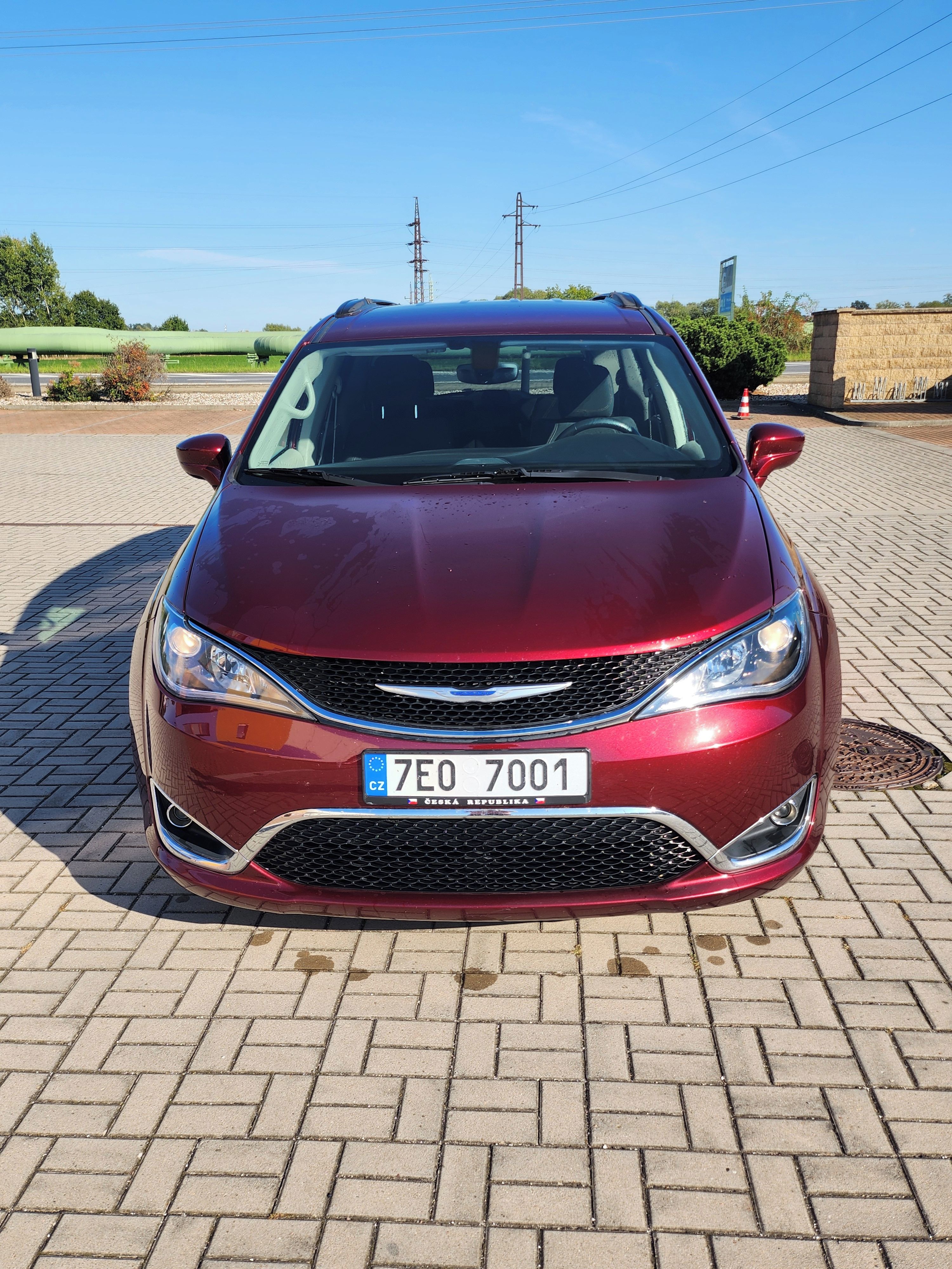 Chrysler Pacifica, Touring L, 8 míst, LPG, TZ - fotka 2