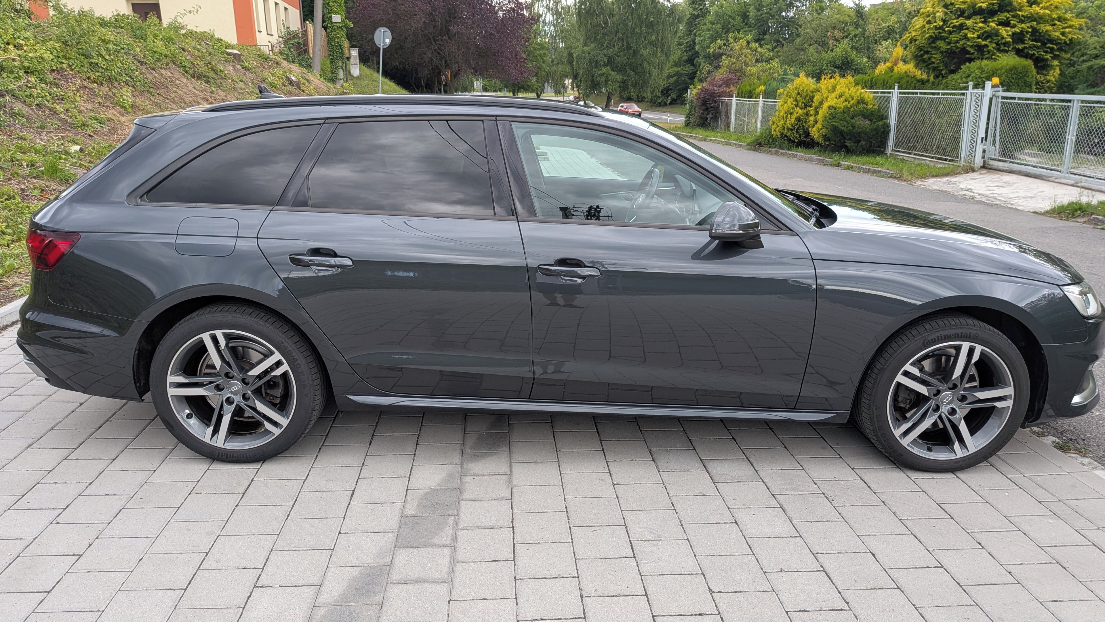 Audi A4 Avant, panorama 2021 93tkm - fotka 2