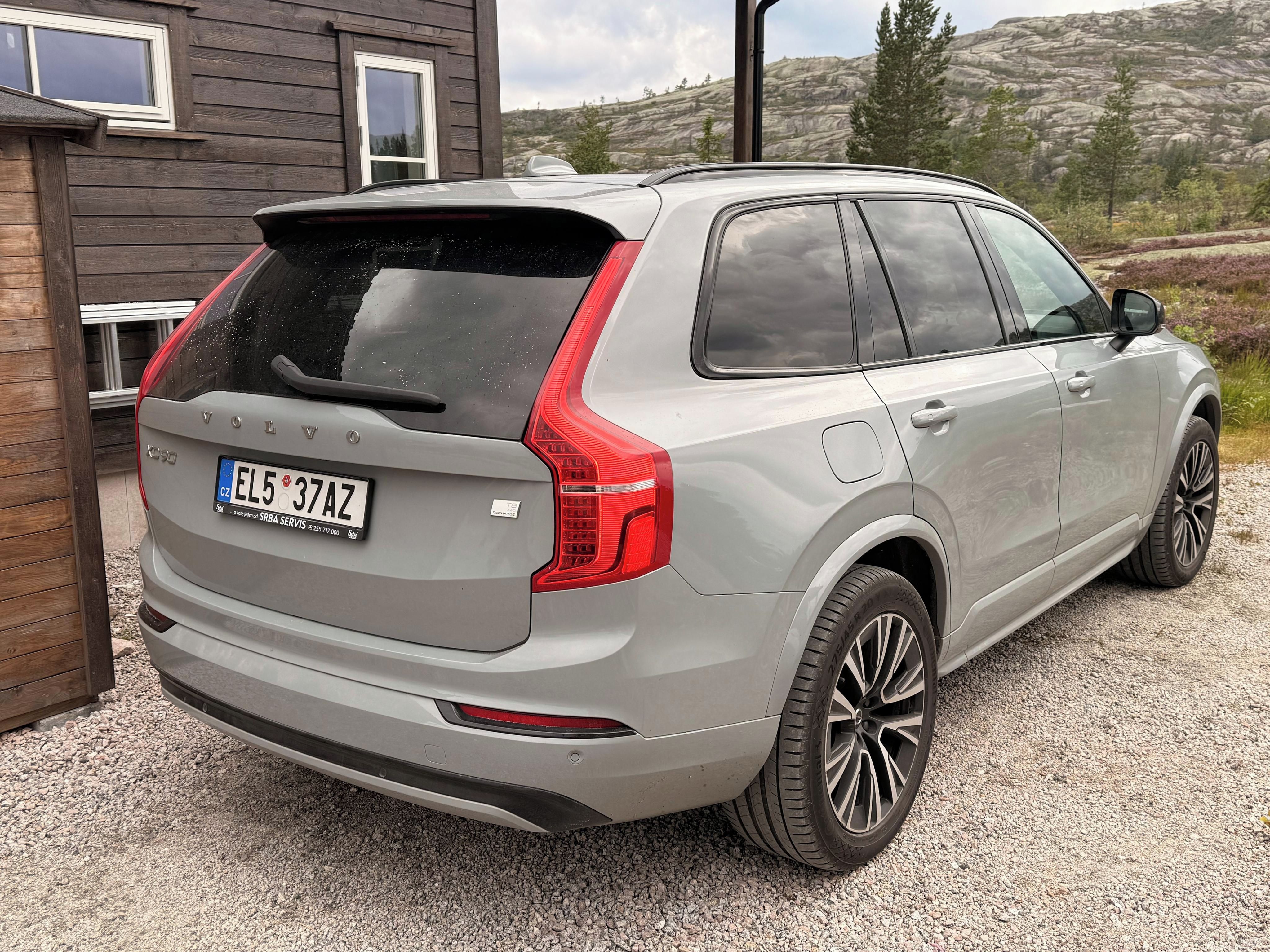 Volvo XC90, Volvo XC90 T8 Recharge AWD - fotka 3