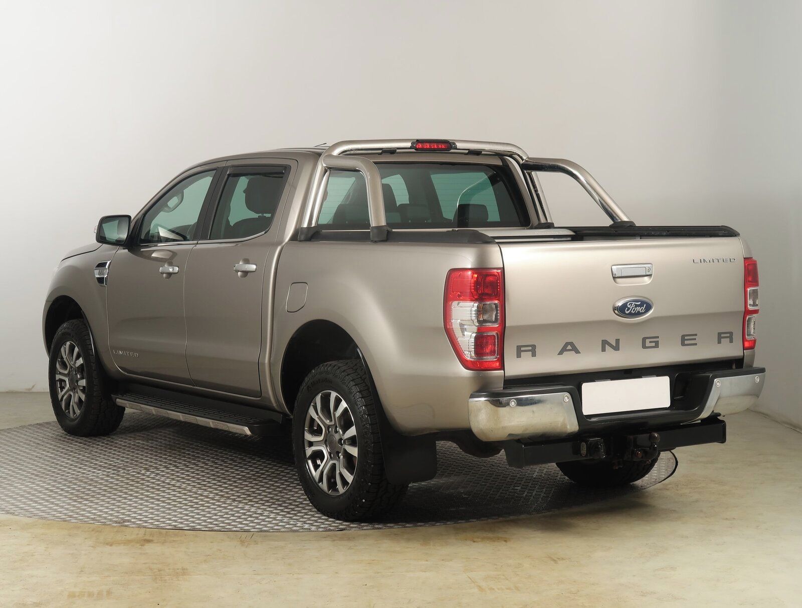 Ford Ranger, 2.2 TDCi, 4X4, Kůže - fotka 4