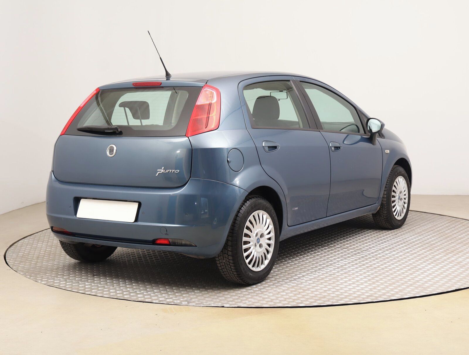 Fiat Punto, 1.4, Automat, po STK - fotka 5