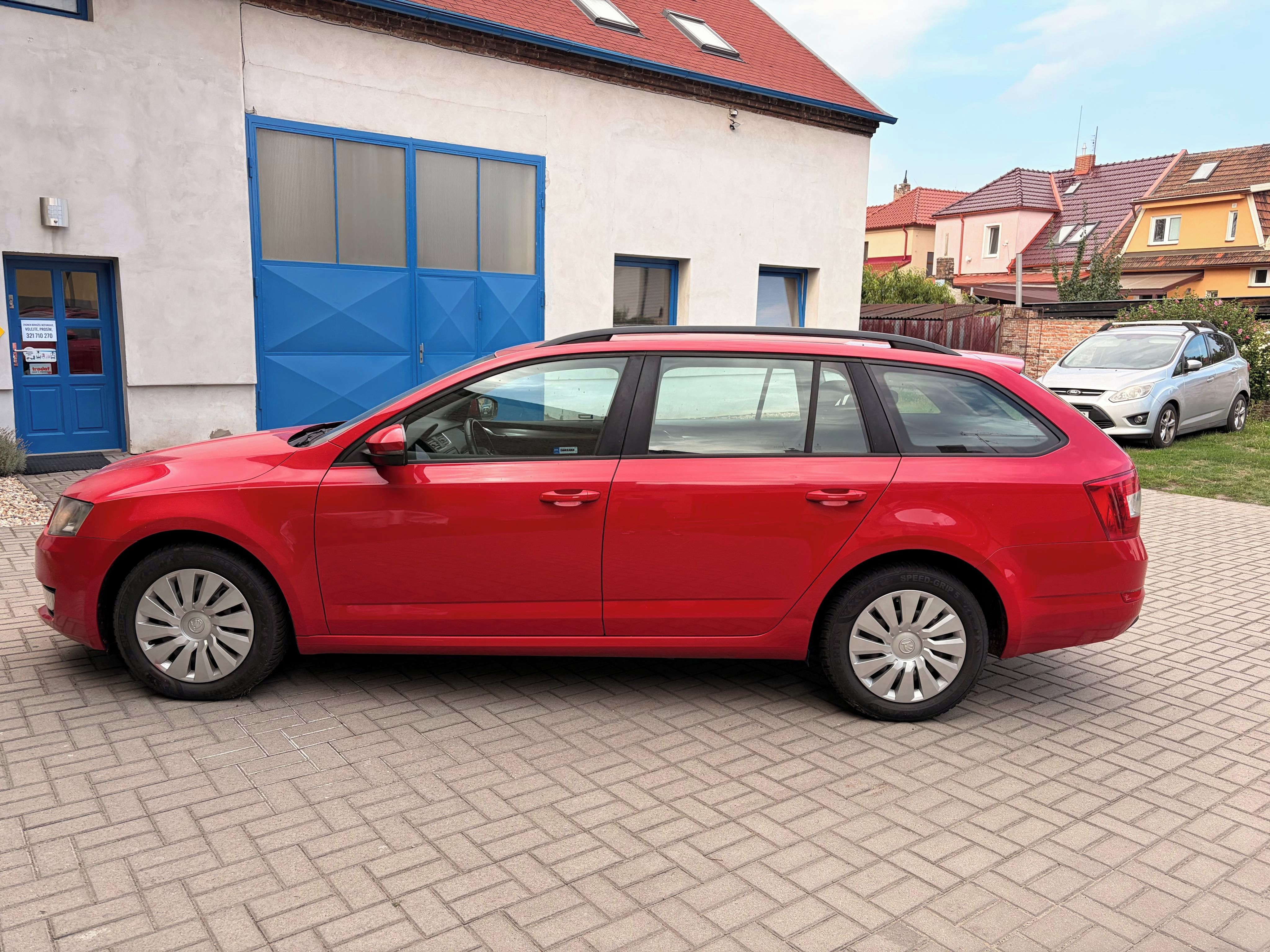 Škoda Octavia, Octavia 3 kombi 1.6TDI 4X4 - fotka 2