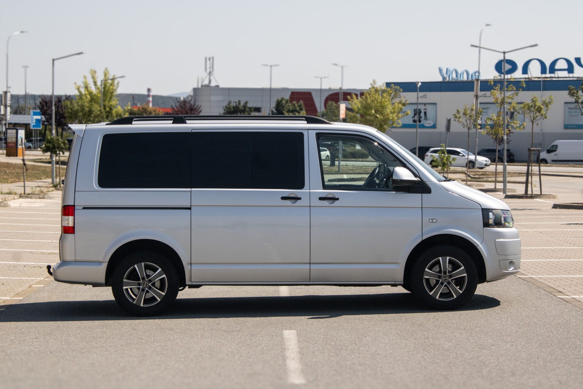 Volkswagen Caravelle - fotka 4