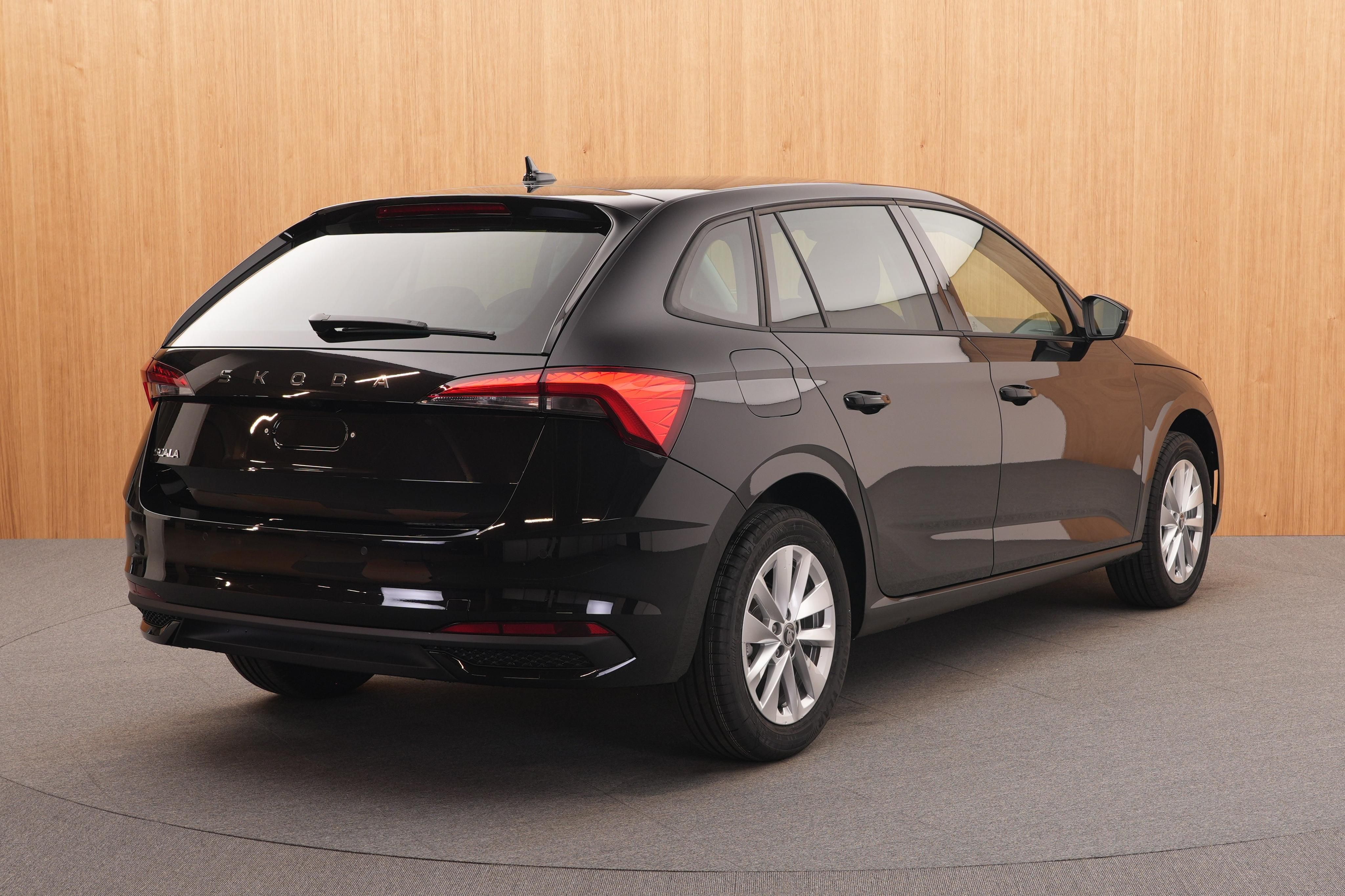 Škoda Scala, Extra 1.0 TSI 6M - fotka 4