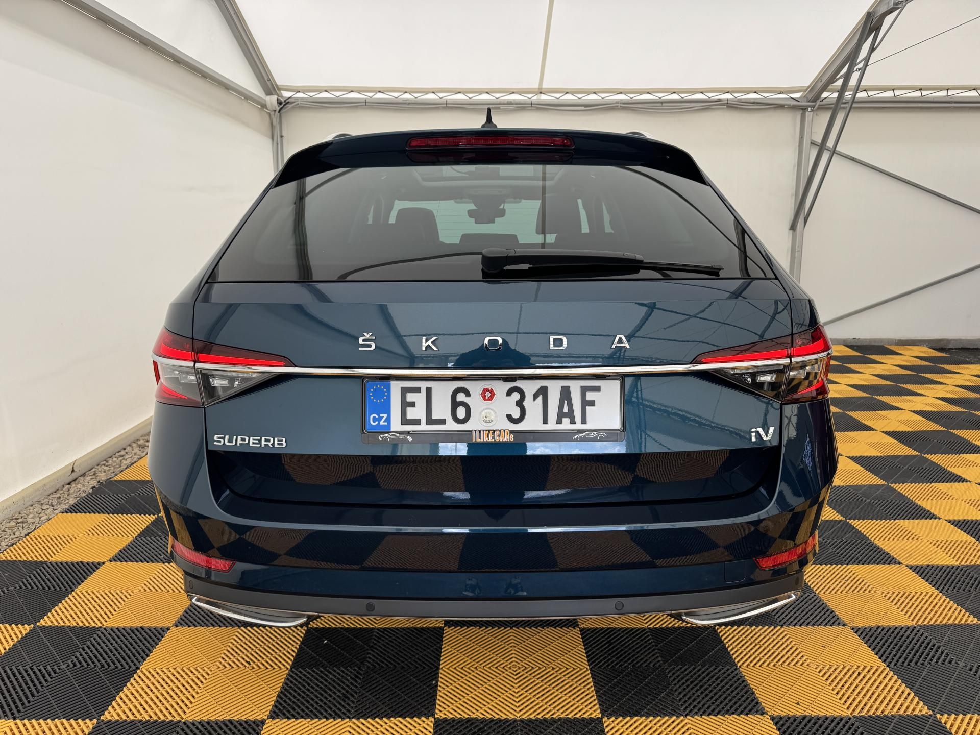 Škoda Superb, 1.4tsi*Plug-In*160kw*L&K*PANO* - fotka 6