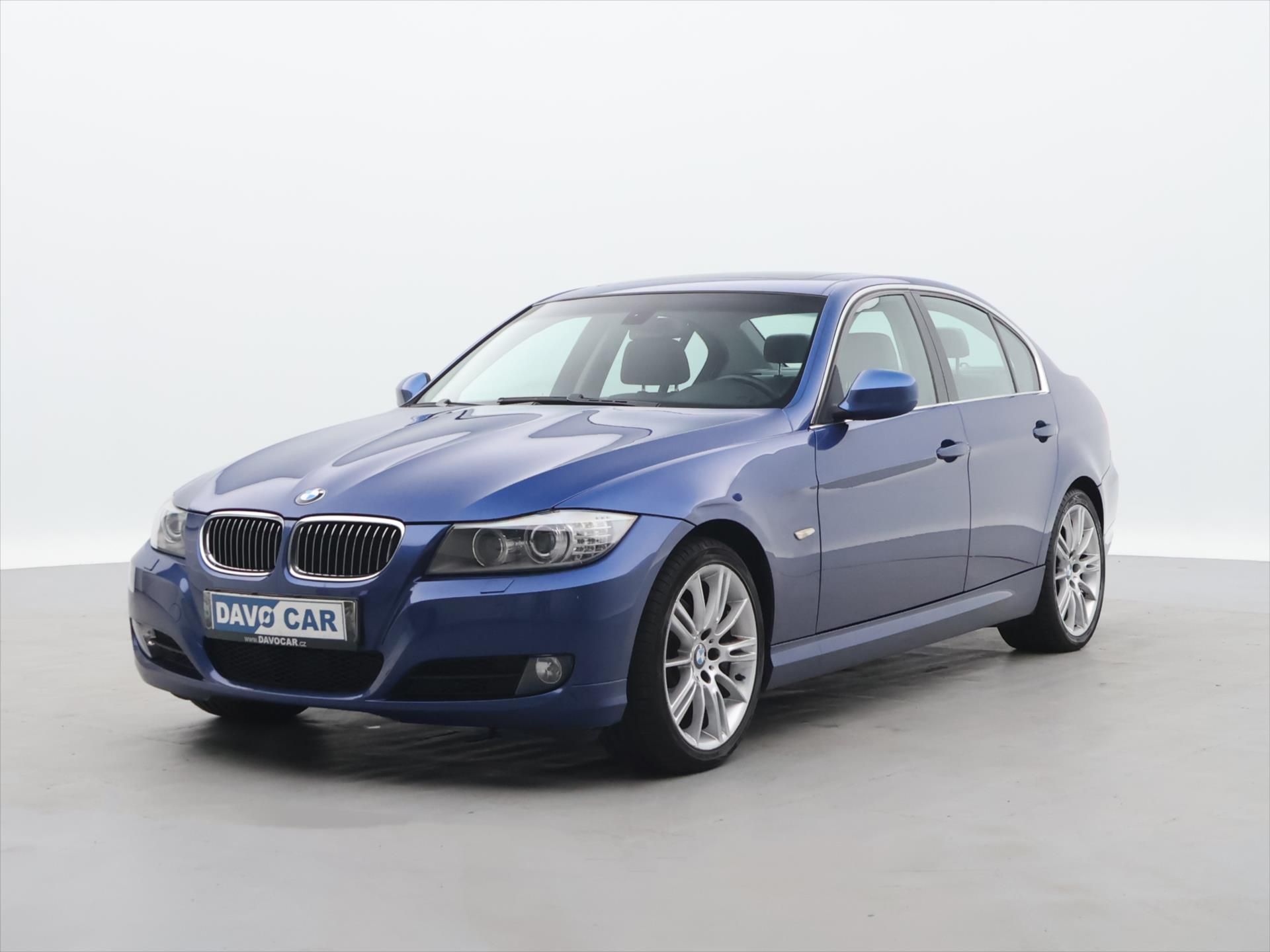 BMW Řada 3, 3.0 325i 160kW Aut.klima - fotka 3