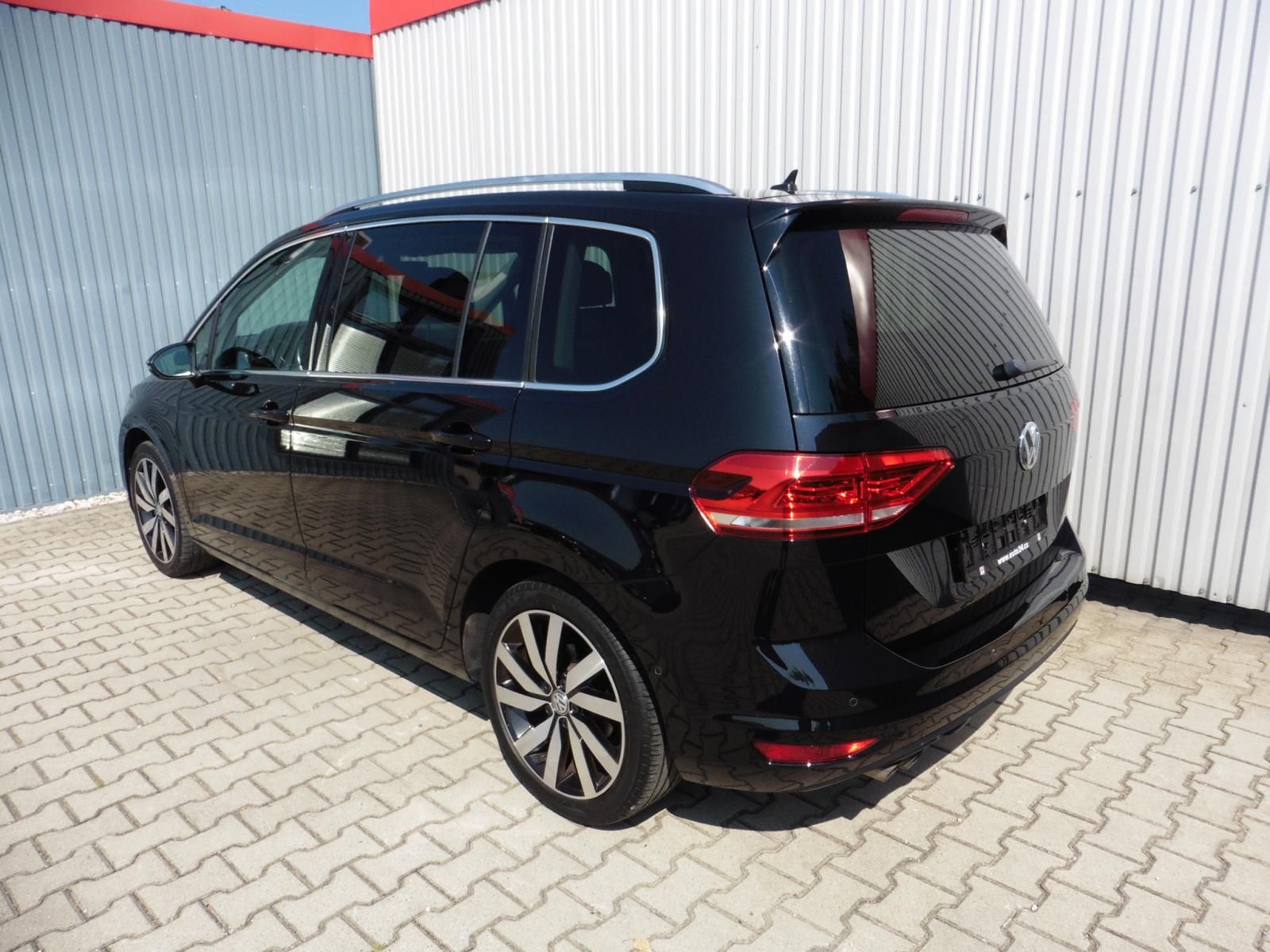 Volkswagen Touran, 2.0 TDi Highline Navi Webasto - fotka 4