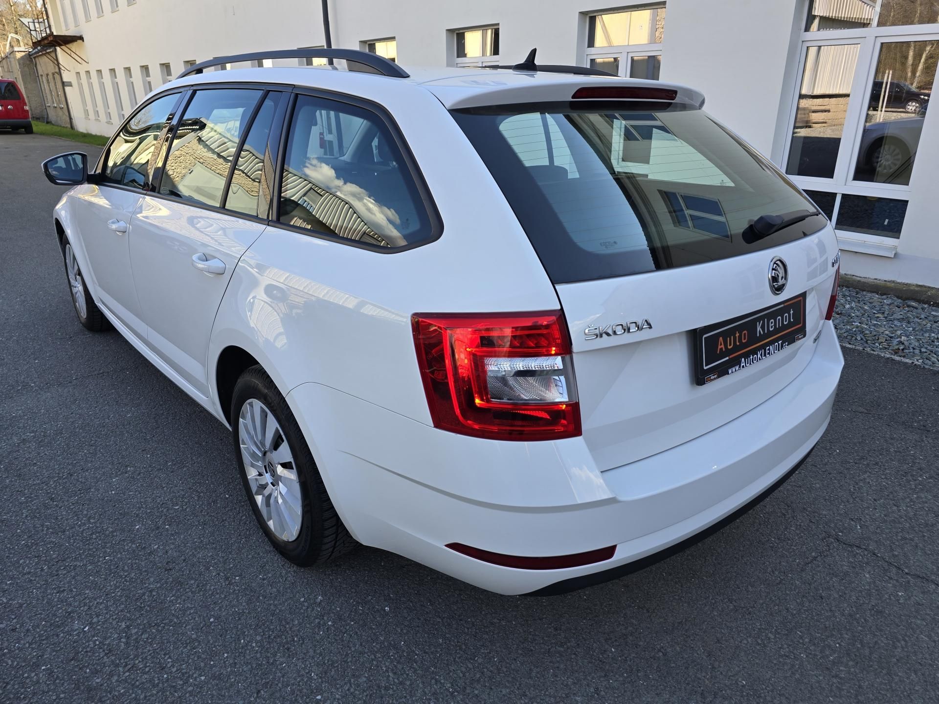 Škoda Octavia, 1.5TSI CNG DSG 1.Maj. ČR - DPH - fotka 5