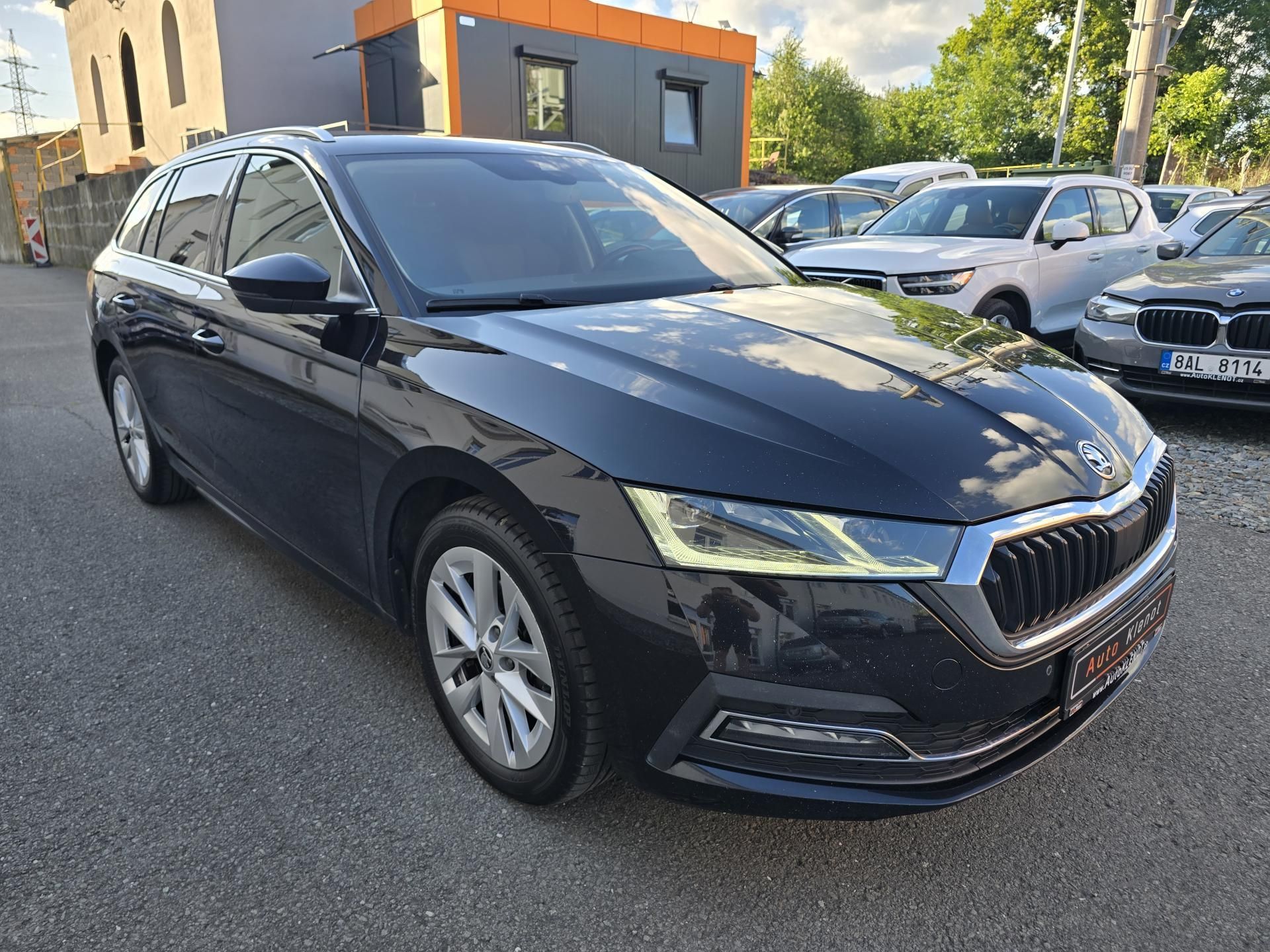 Škoda Octavia, 2,0TDI 110kW DSG STYLE + NAVI - fotka 2