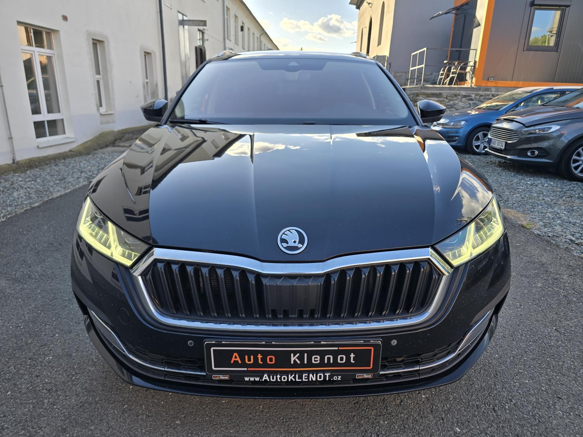 Škoda Octavia, 2,0TDI 110kW DSG STYLE + NAVI - fotka 3