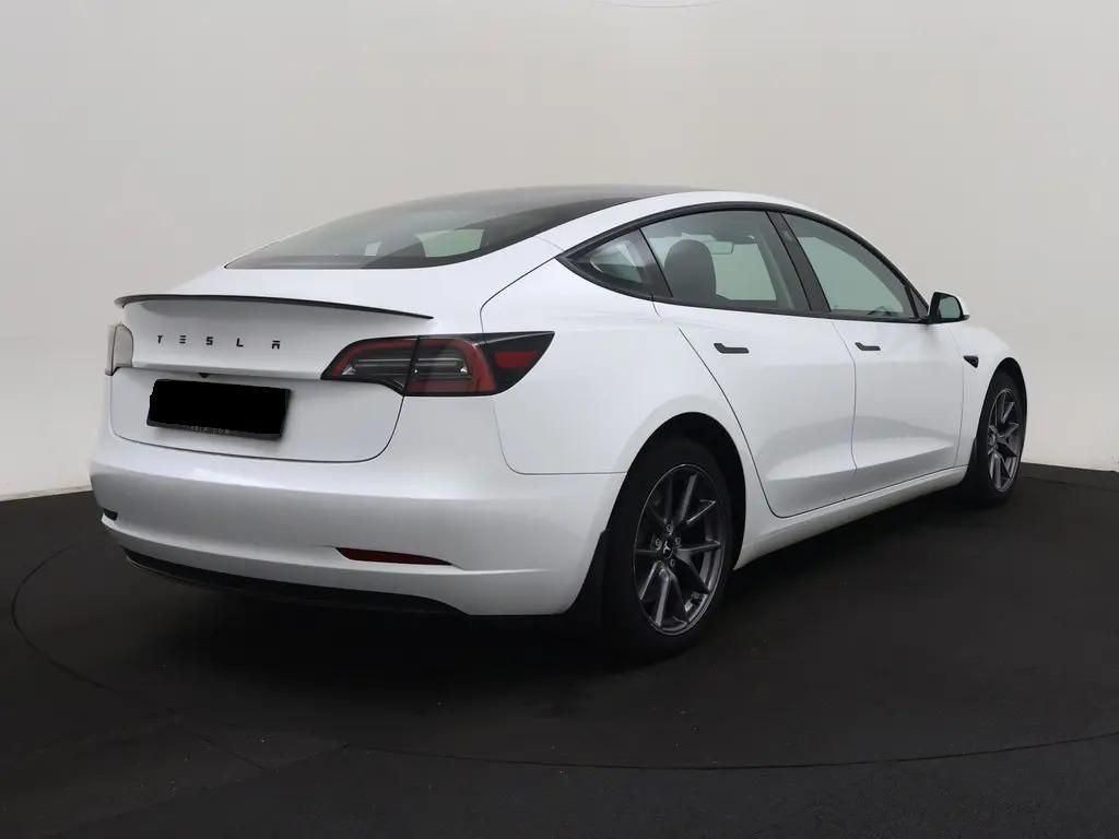 Tesla Model 3, SR LFP 220kW Ryzen 1.Maj - fotka 2