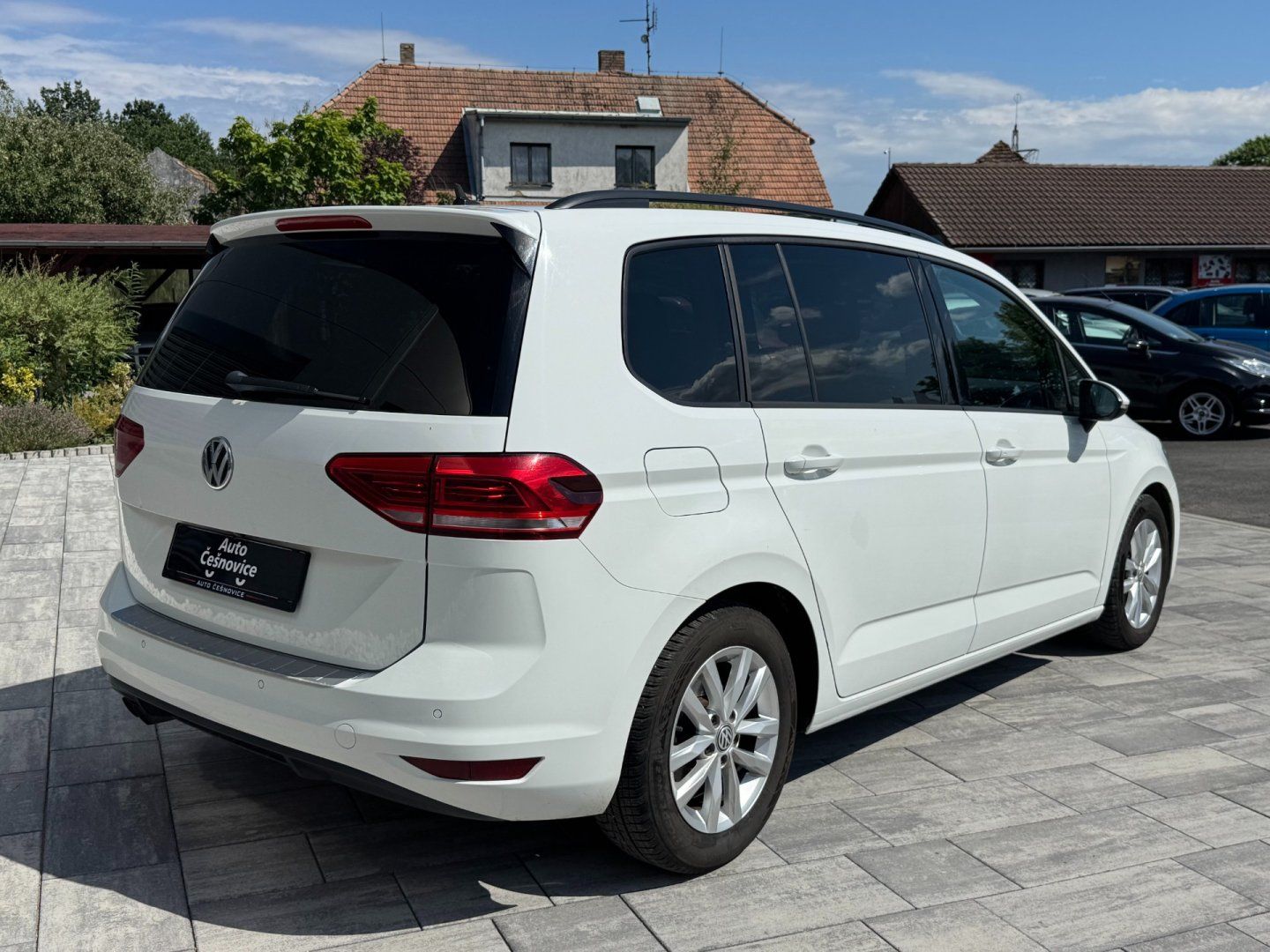 Volkswagen Touran, Comfortline 2.0 TDI 110kW DSG - fotka 5