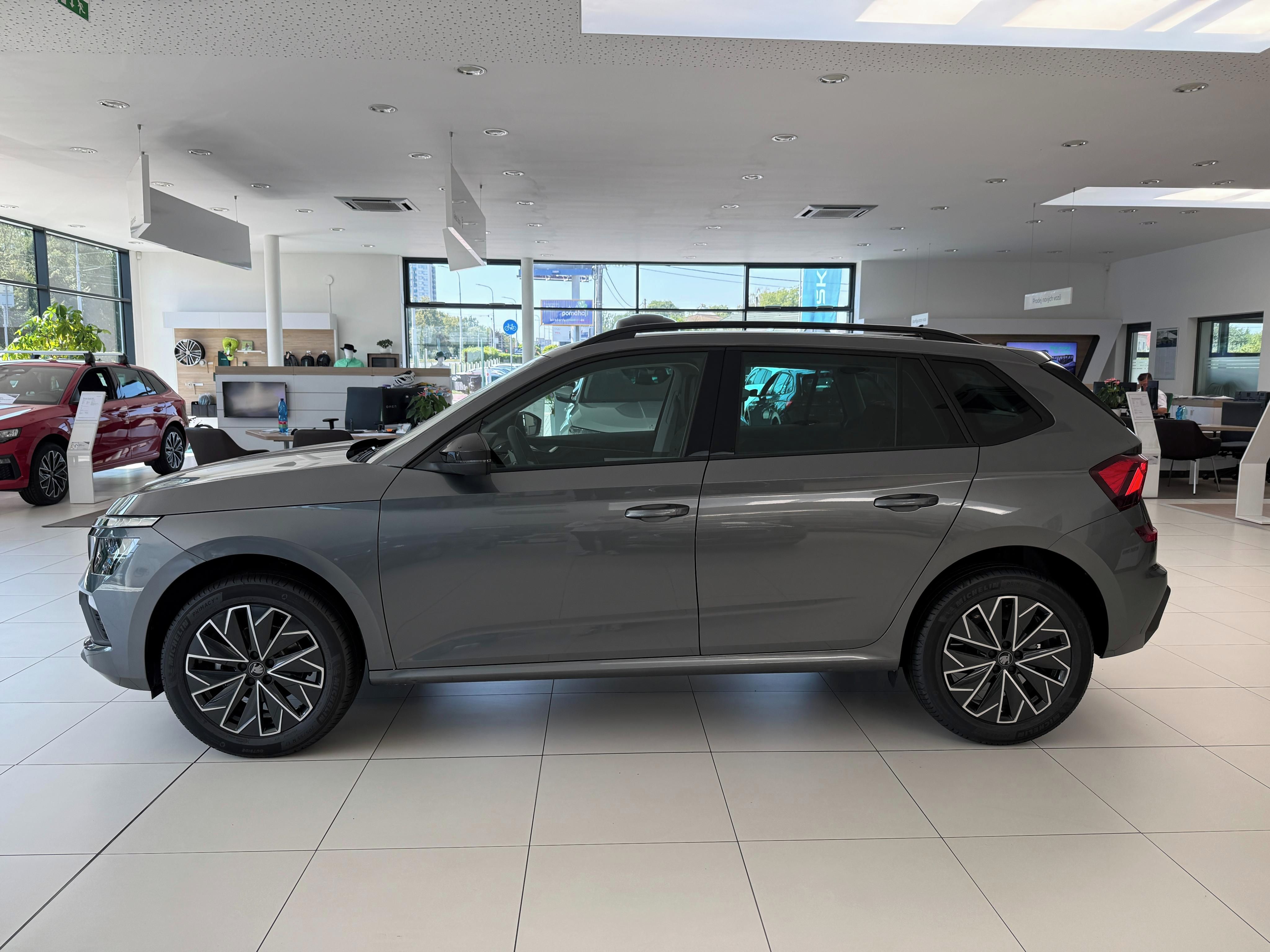 Škoda Kamiq, DSG 1,0 TSI / 85 kW Dynamic - fotka 3