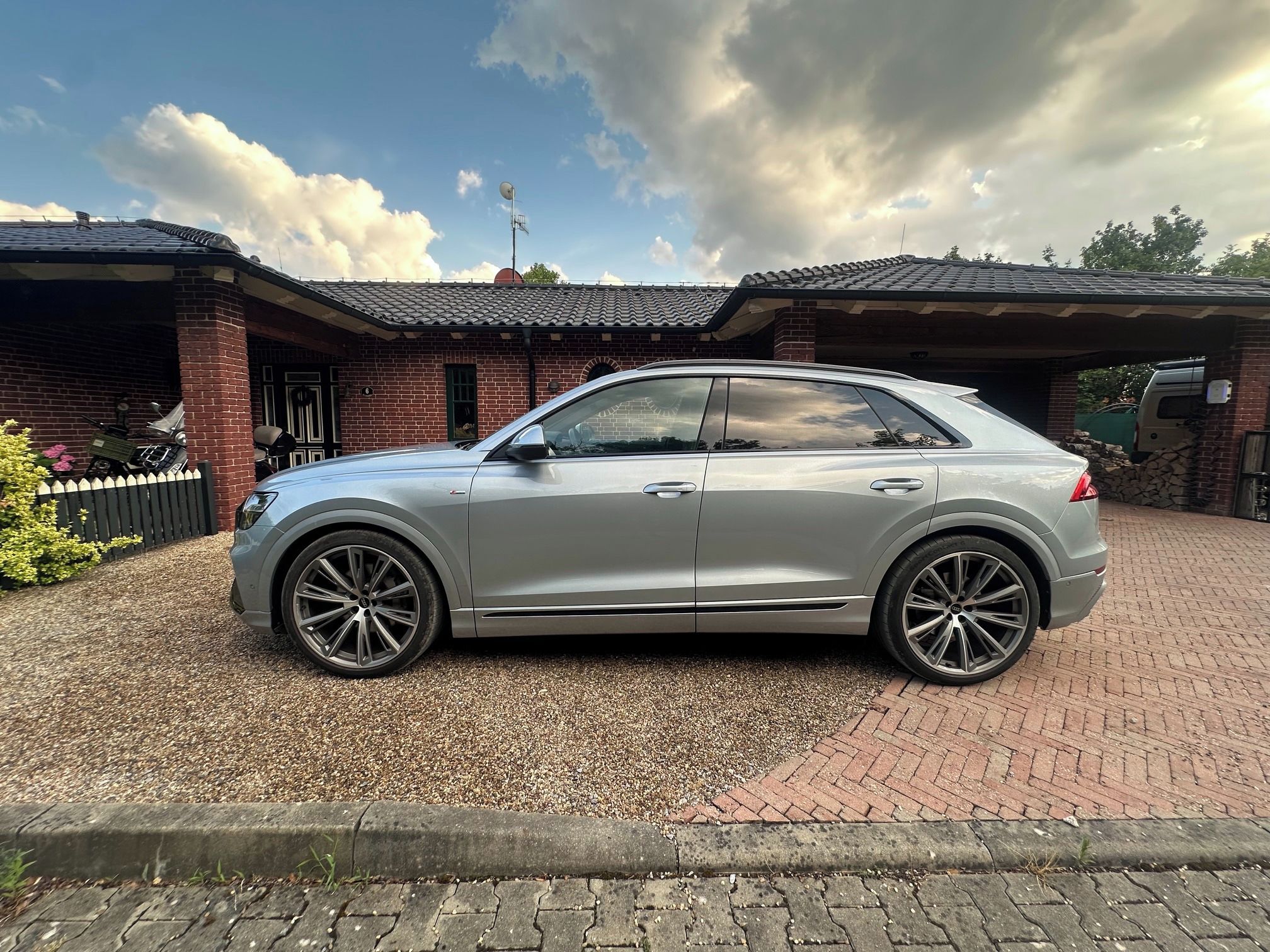 Audi Q8, Audi Q8, S-LINE, MASÁŽE, B&O