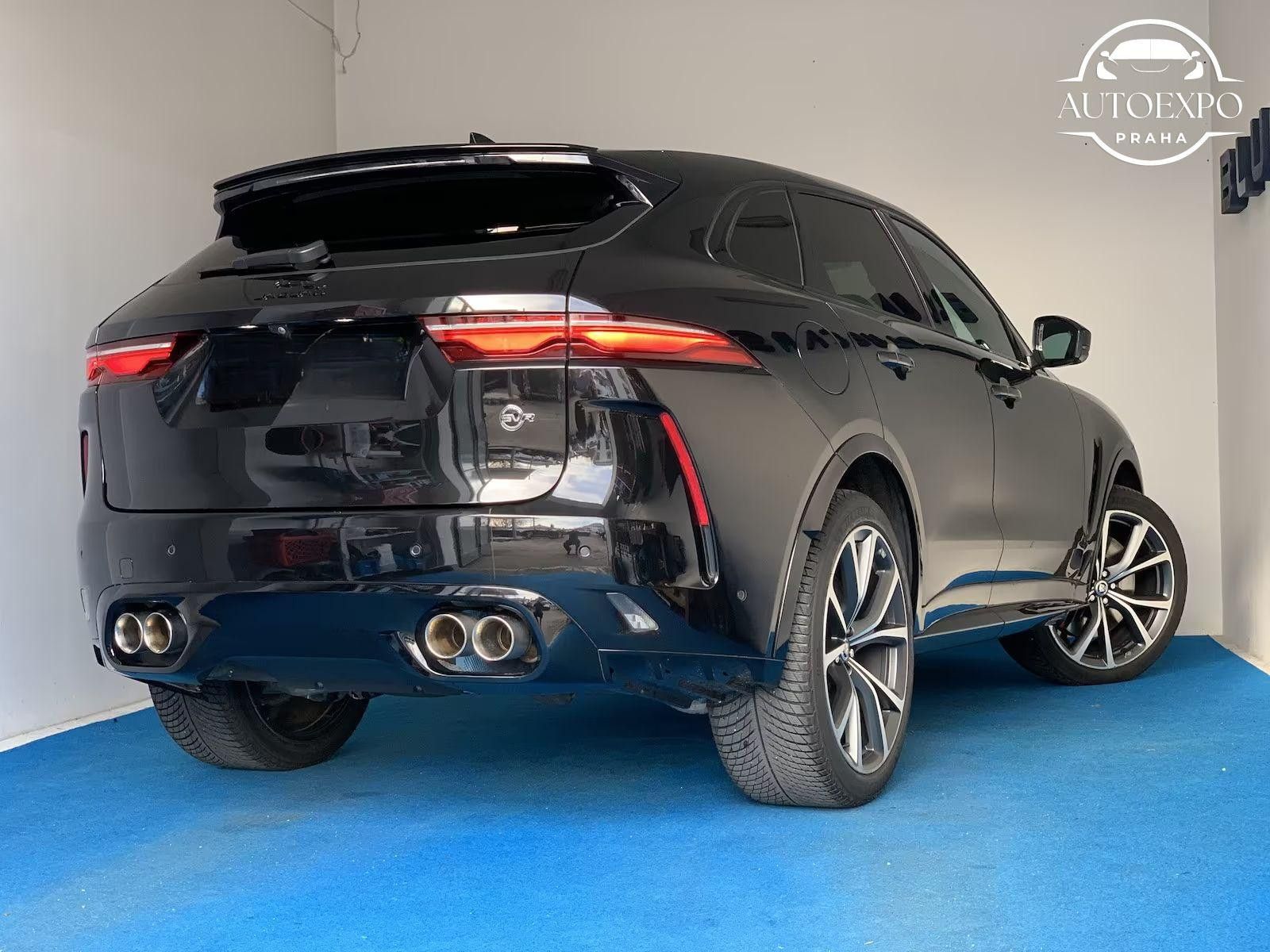 Jaguar F-Pace, SVR P575 Edition - fotka 4