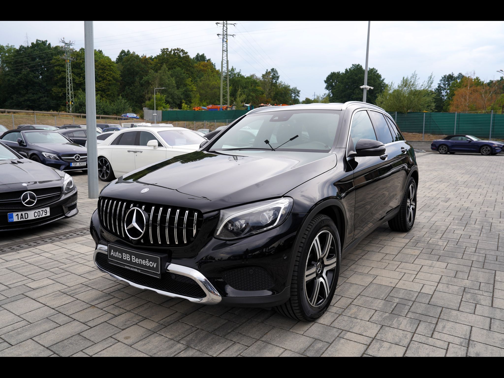 Mercedes-Benz GLC, 250i 4Matic/kůže/Led/9AT/ČR - fotka 2