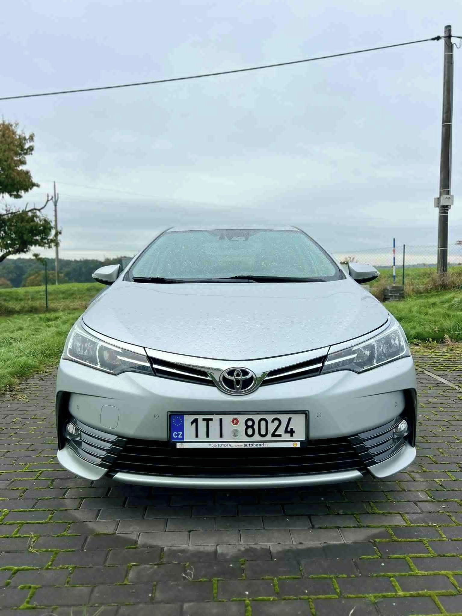 Toyota Corolla - fotka 2