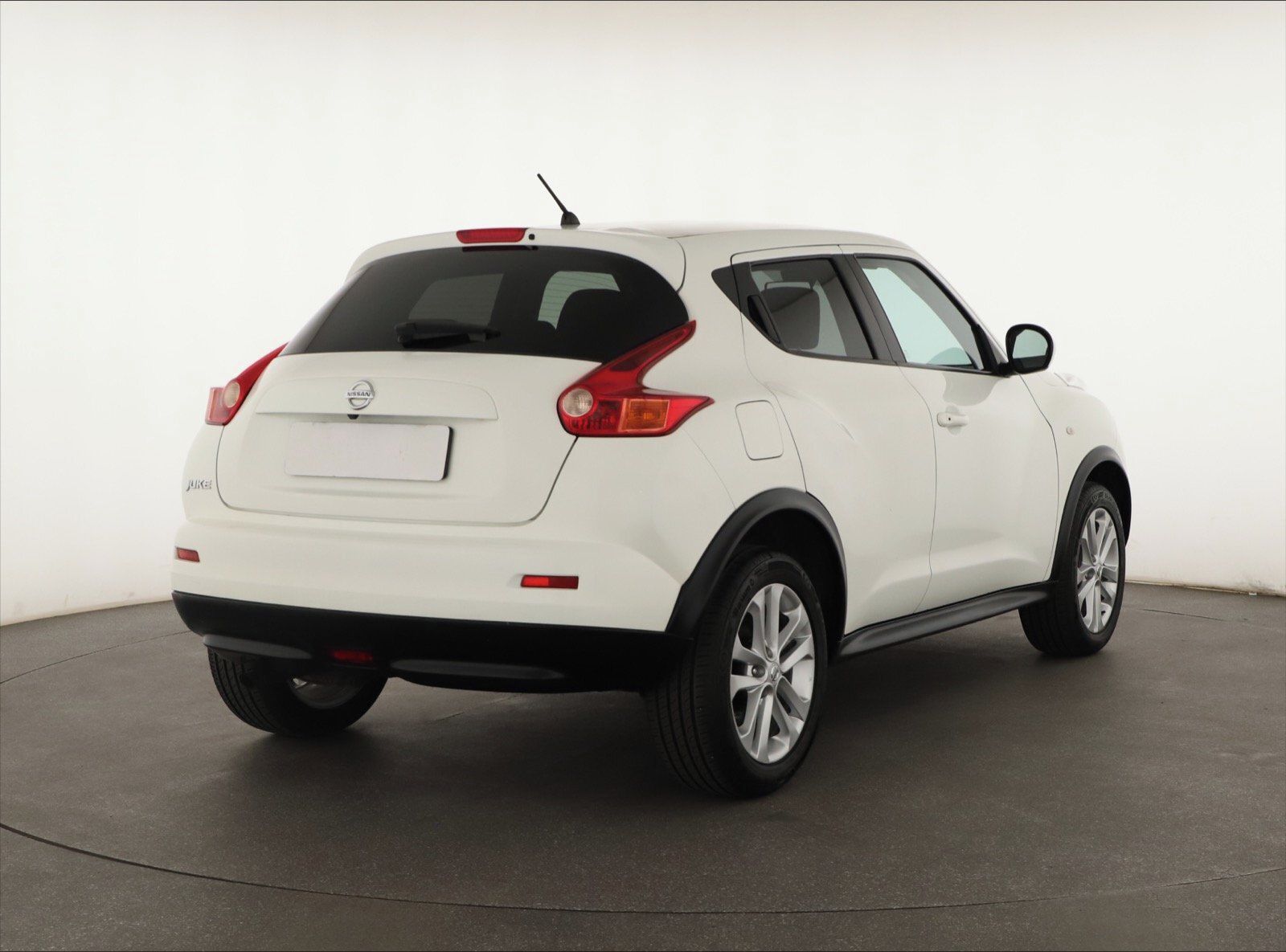 Nissan Juke, 1.6 i, Automat, Navi - fotka 5