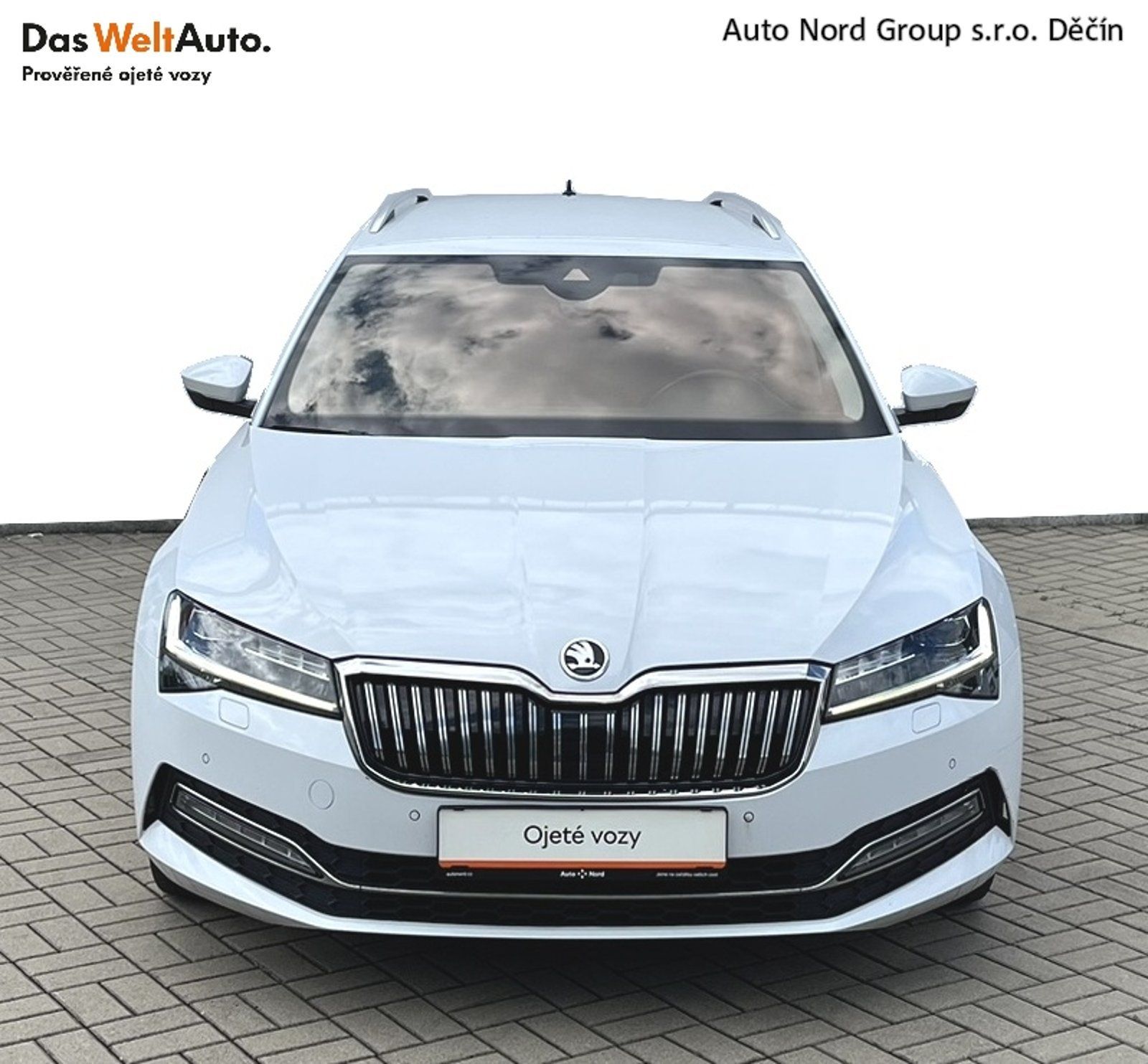 Škoda Superb, Superb 2.0 TSI 140kW Style - fotka 4