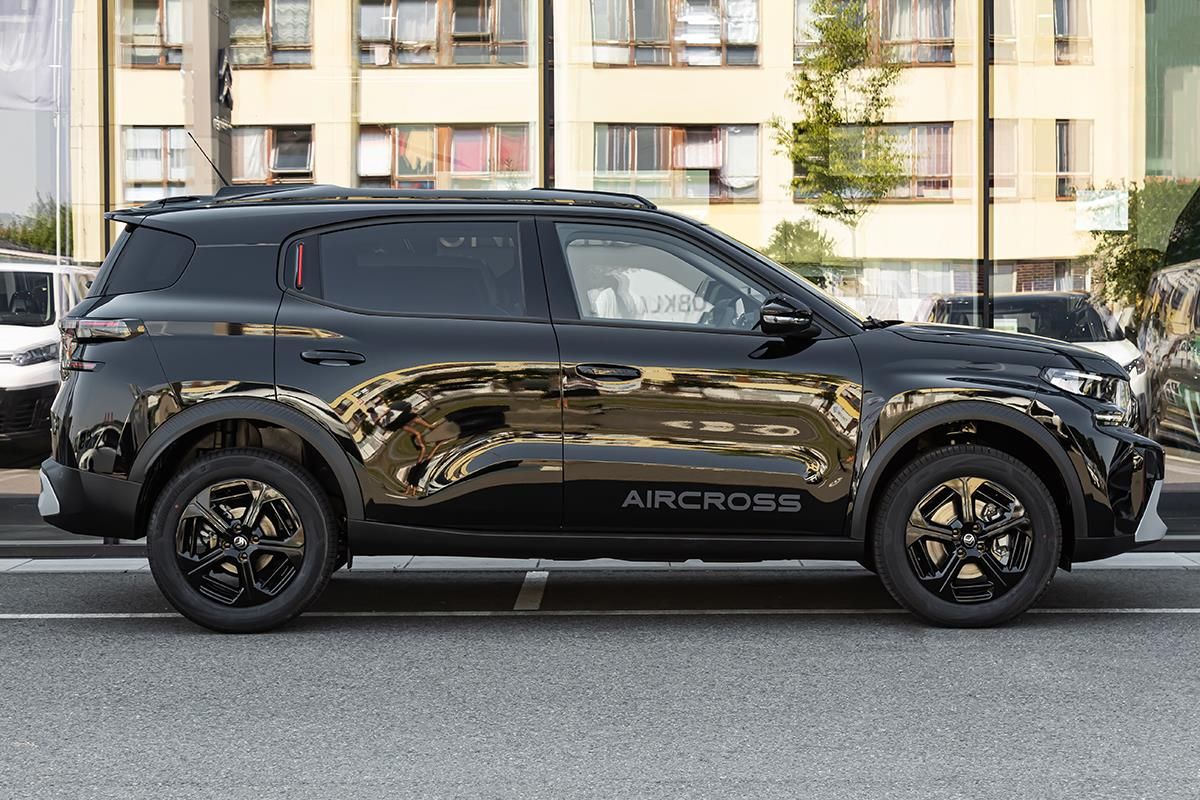 Citroën C3 Aircross, 1,2 COLLECTION Hybrid 145k EAT - fotka 4