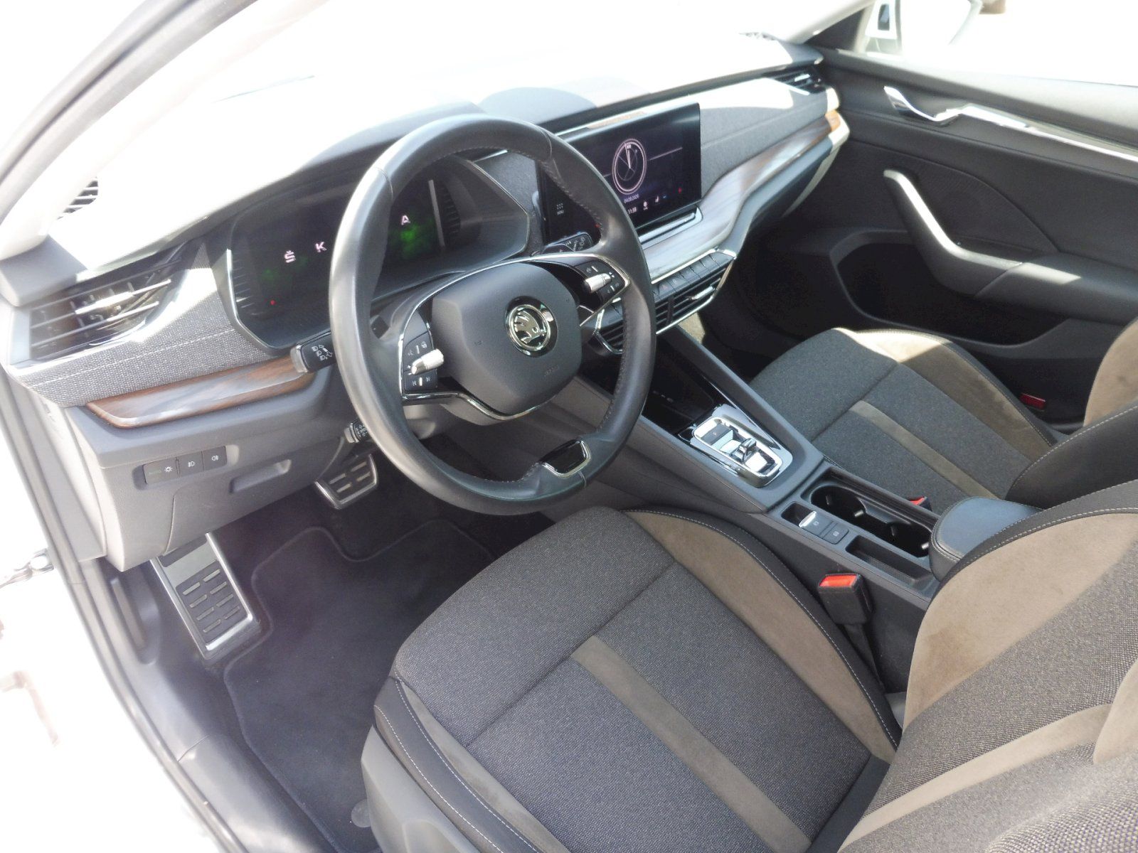 Škoda Octavia, Combi Scout 2,0 TDI 147kW DSG - fotka 6