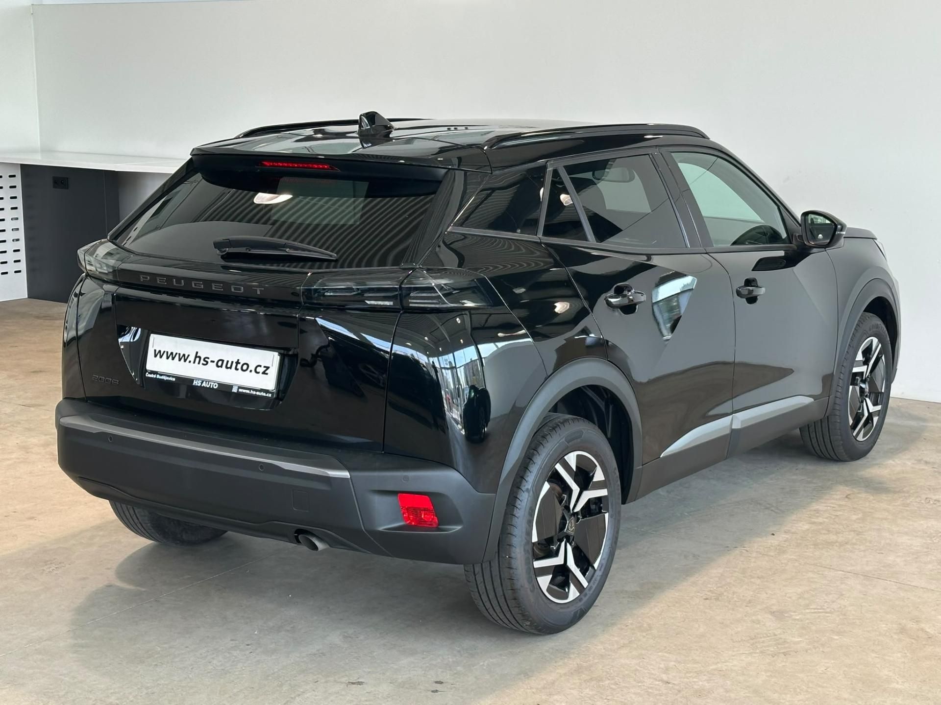 Peugeot 2008, 1,2 PureTech Allure  74kW - fotka 6