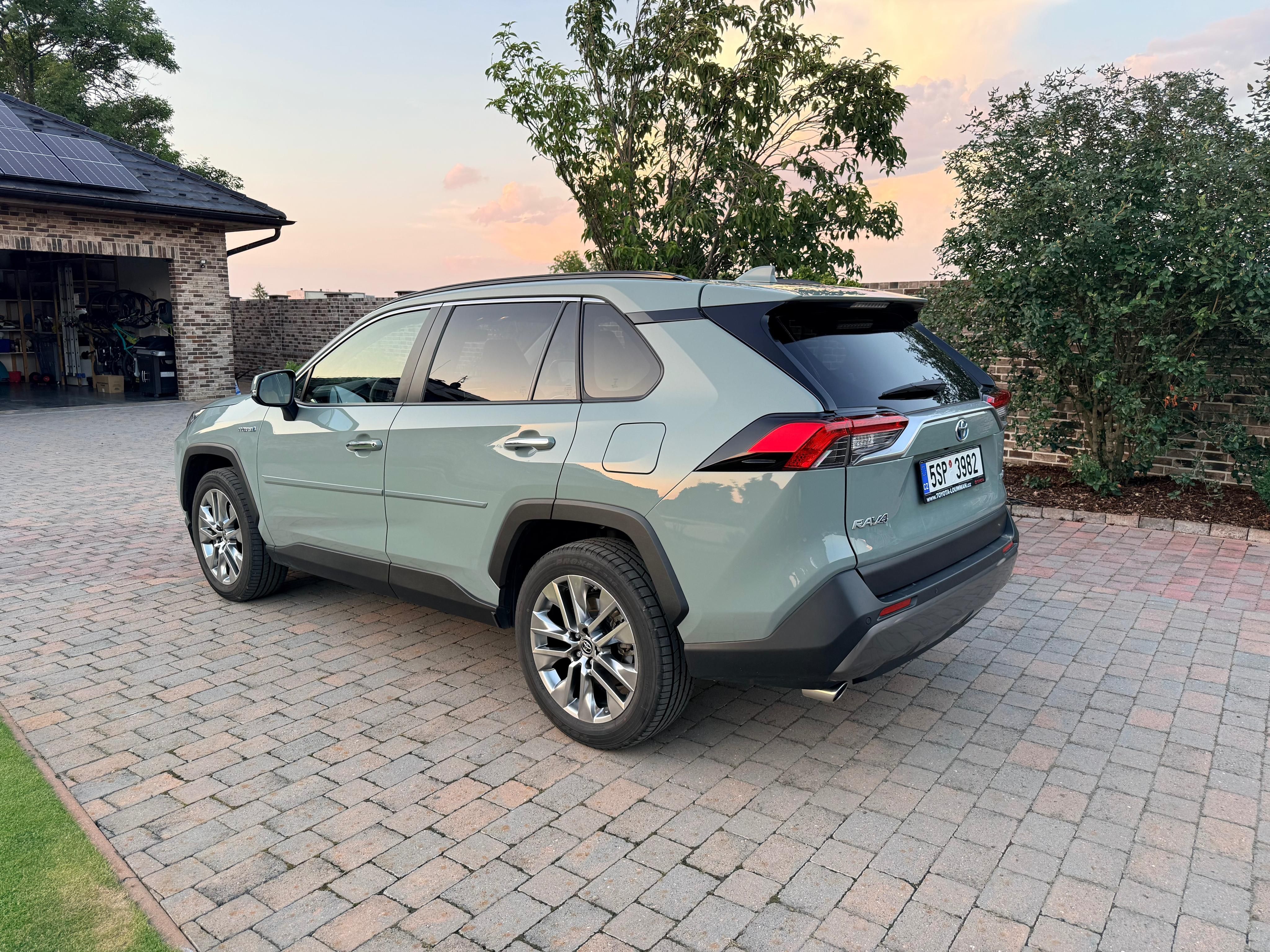 Toyota Rav4, 2.5 Hybrid Executive 4WD | 202