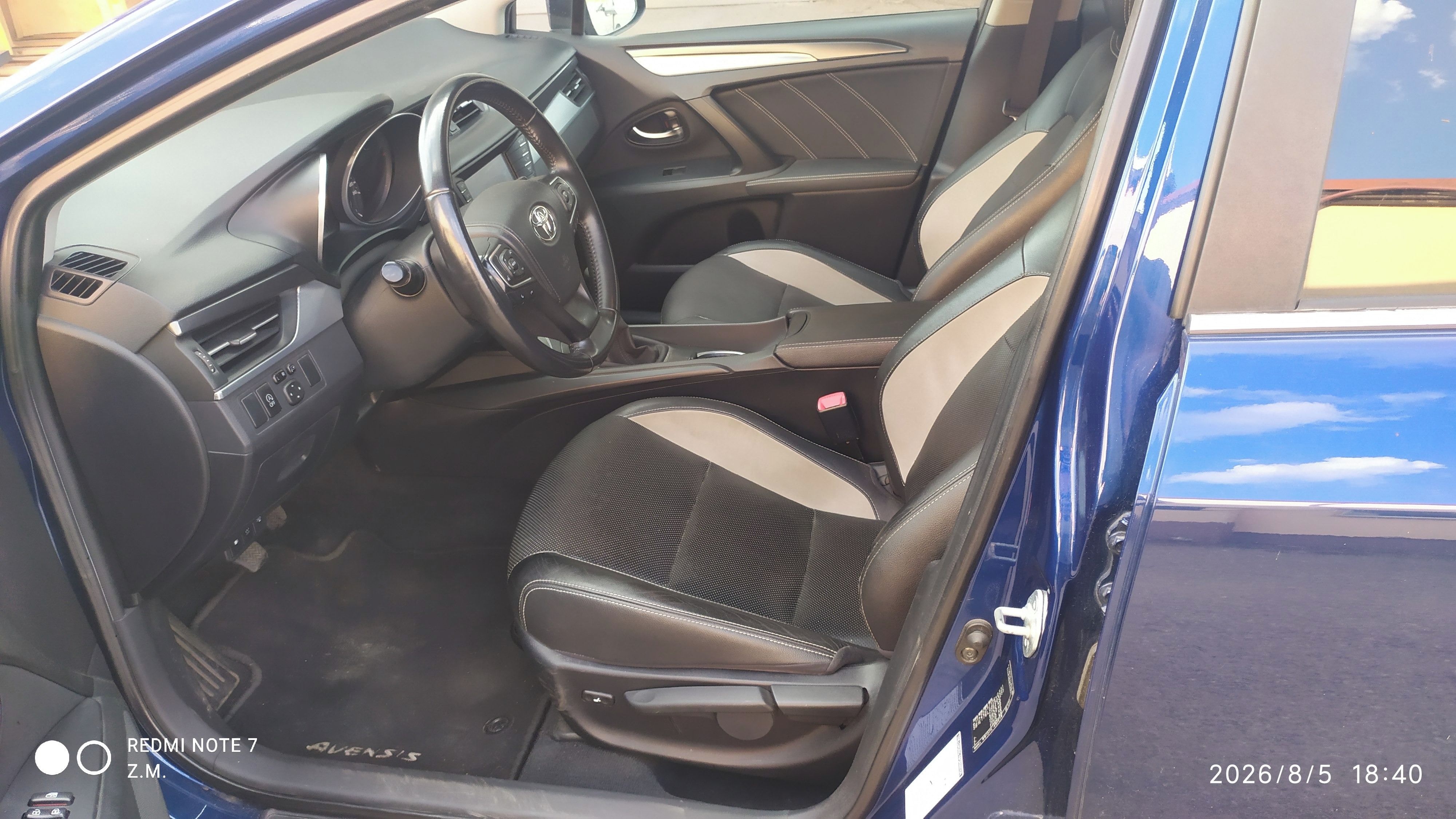 Toyota Avensis, Toyota Avensis kombi 2.0 D - fotka 6