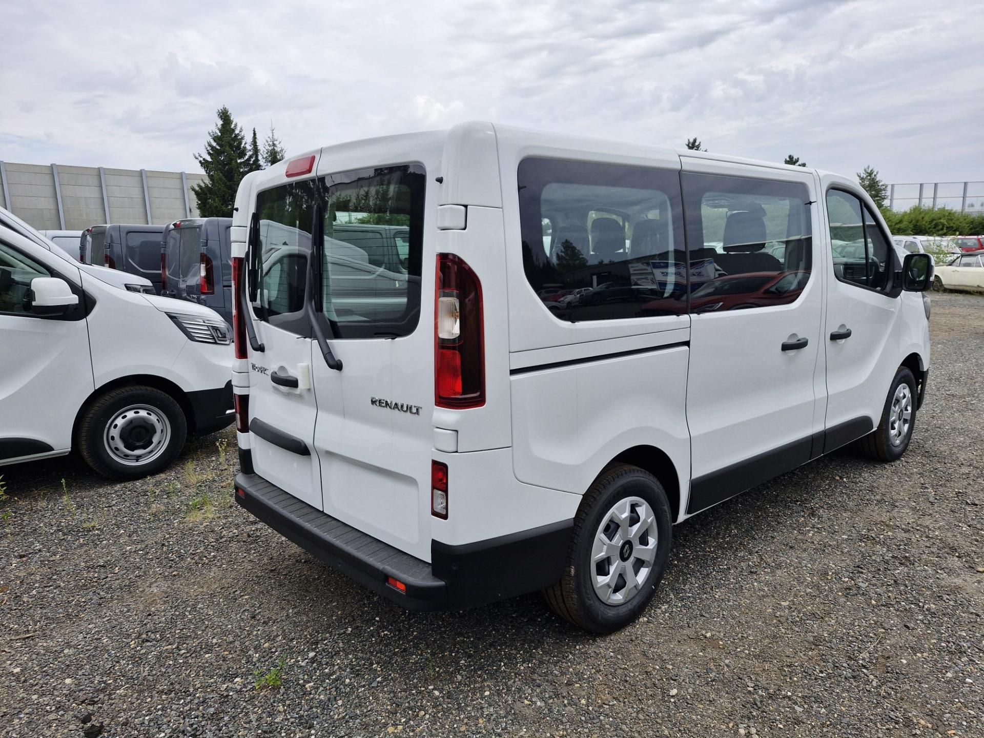 Renault Trafic, L1 Equilibre 150k 9míst - fotka 5