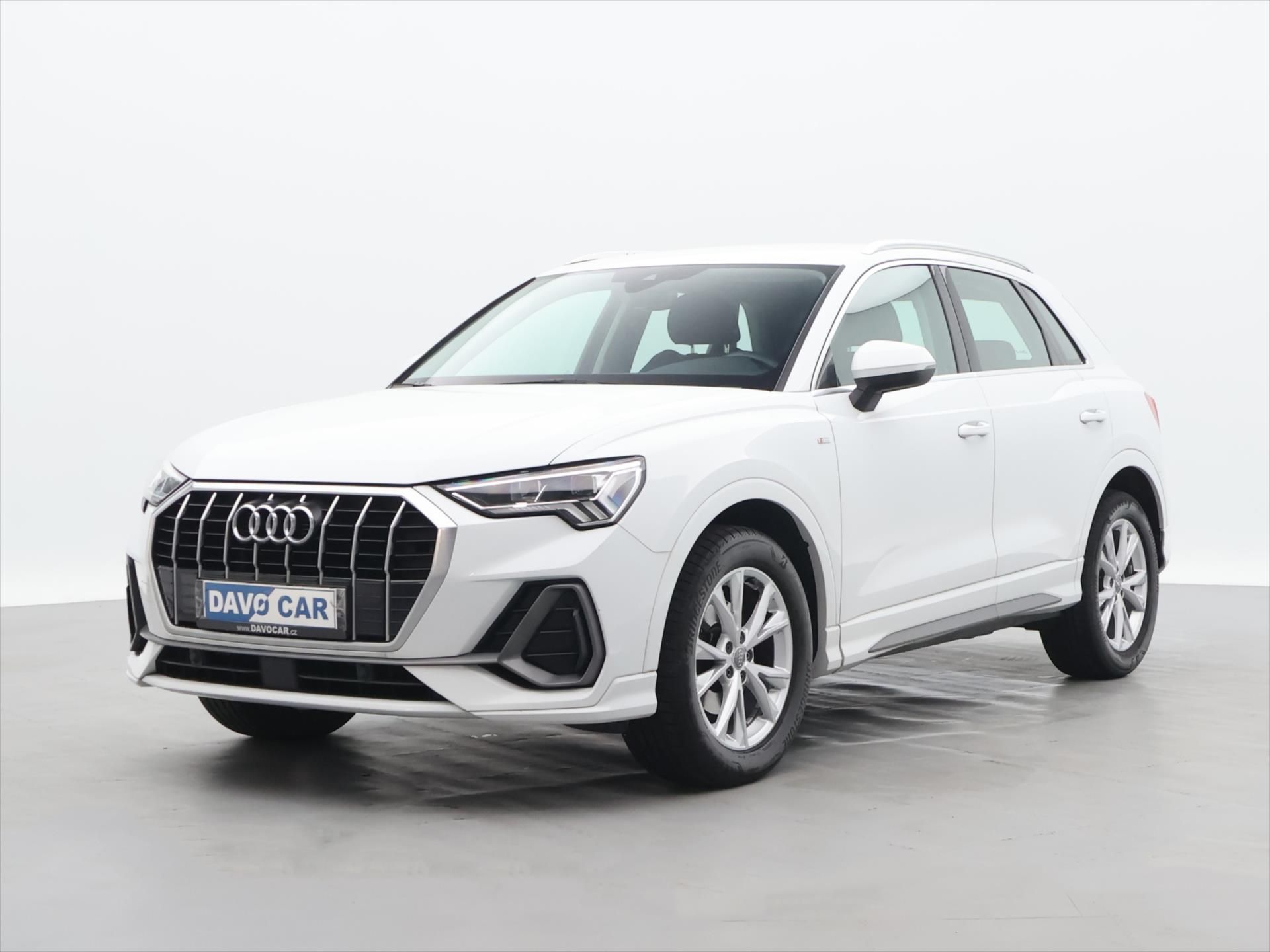 Audi Q3, 1,5 35 TFSI S tronic S line CZ - fotka 3