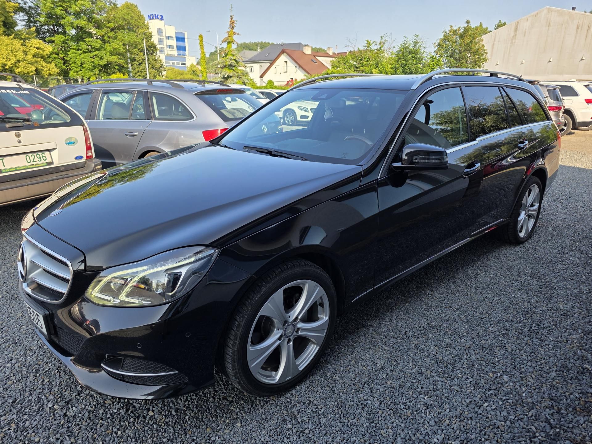 Mercedes-Benz Třídy E, E 200CDI TZ Led Xenon - fotka 2