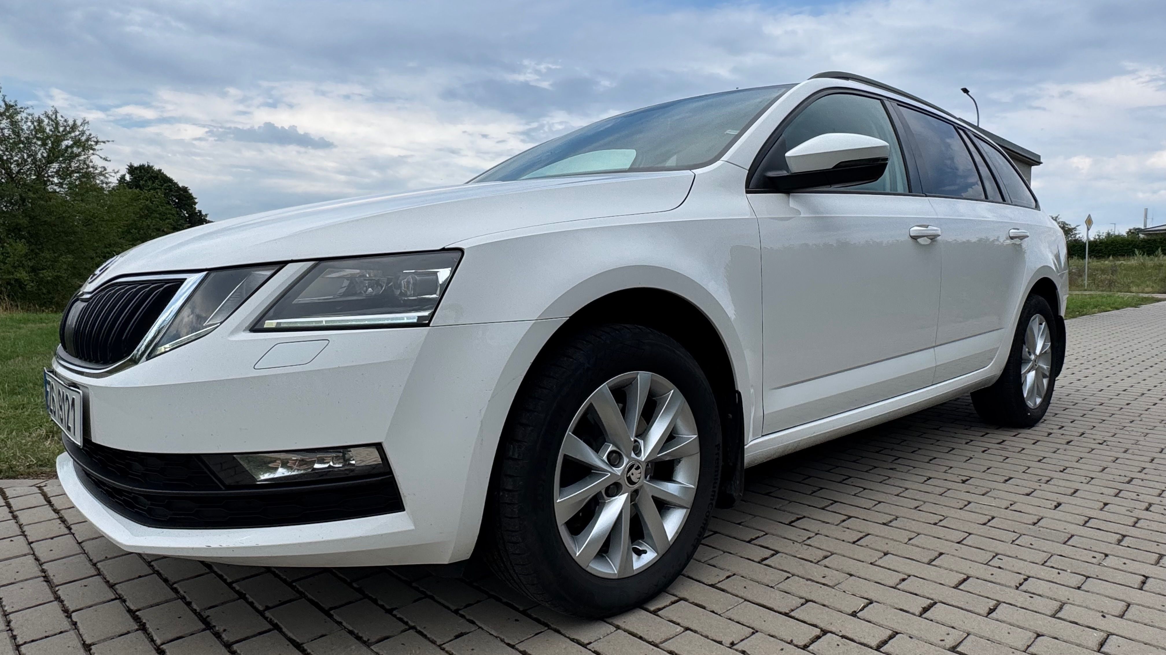 Škoda Octavia, 2.0TDi 110kW AMBITION+ CZ - fotka 2