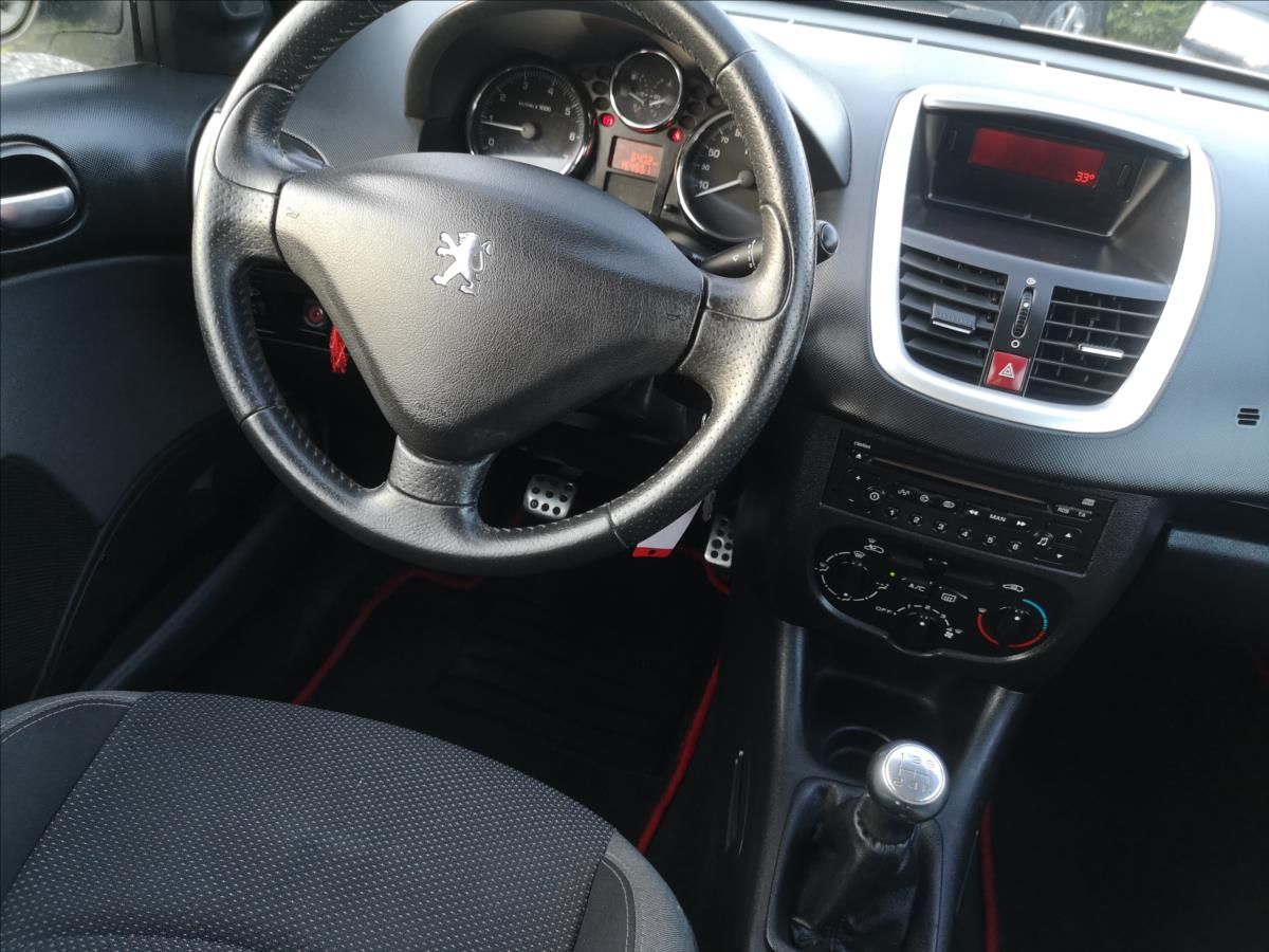 Peugeot 206, 1,4 8V Street Racing - fotka 5