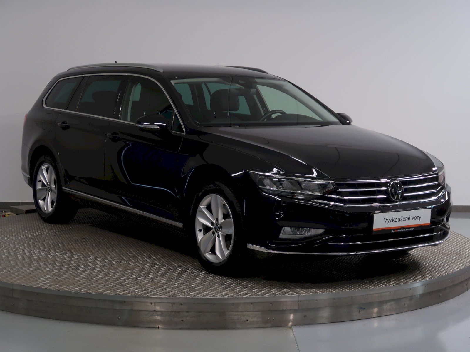 Volkswagen Passat, ELEGANCE 2.0TDI 110kW DSG - fotka 6