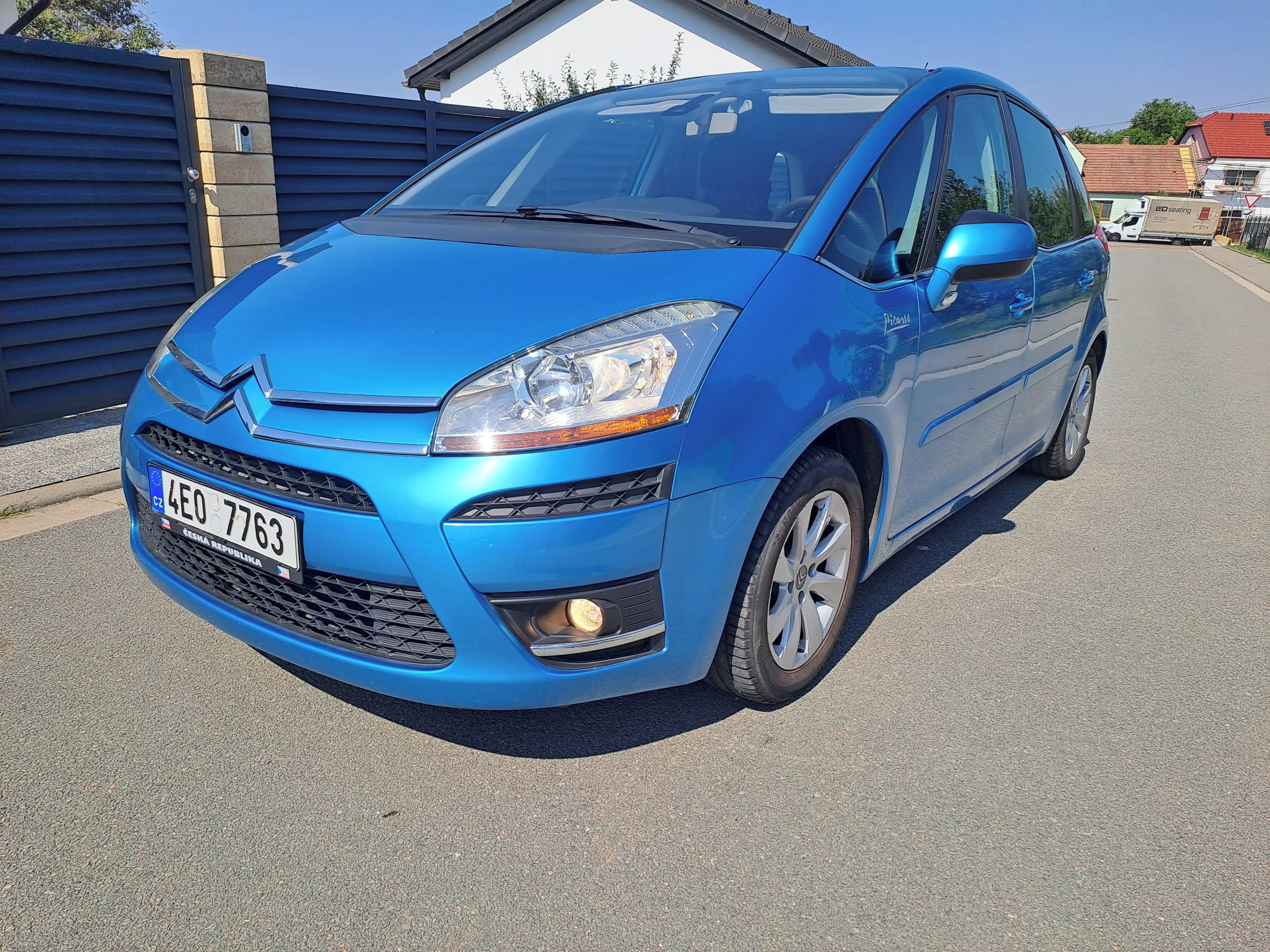 Citroën C4 Picasso, 1,6 16VBENZIN/PLYN,VELMI HEZKÝ - fotka 4