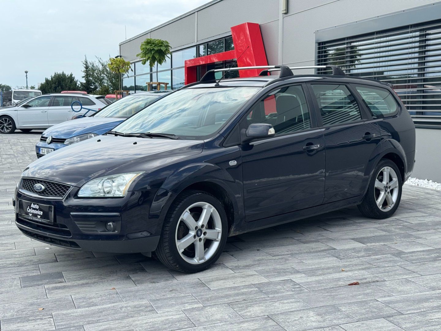 Ford Focus, Ghia 2.0i 107kW