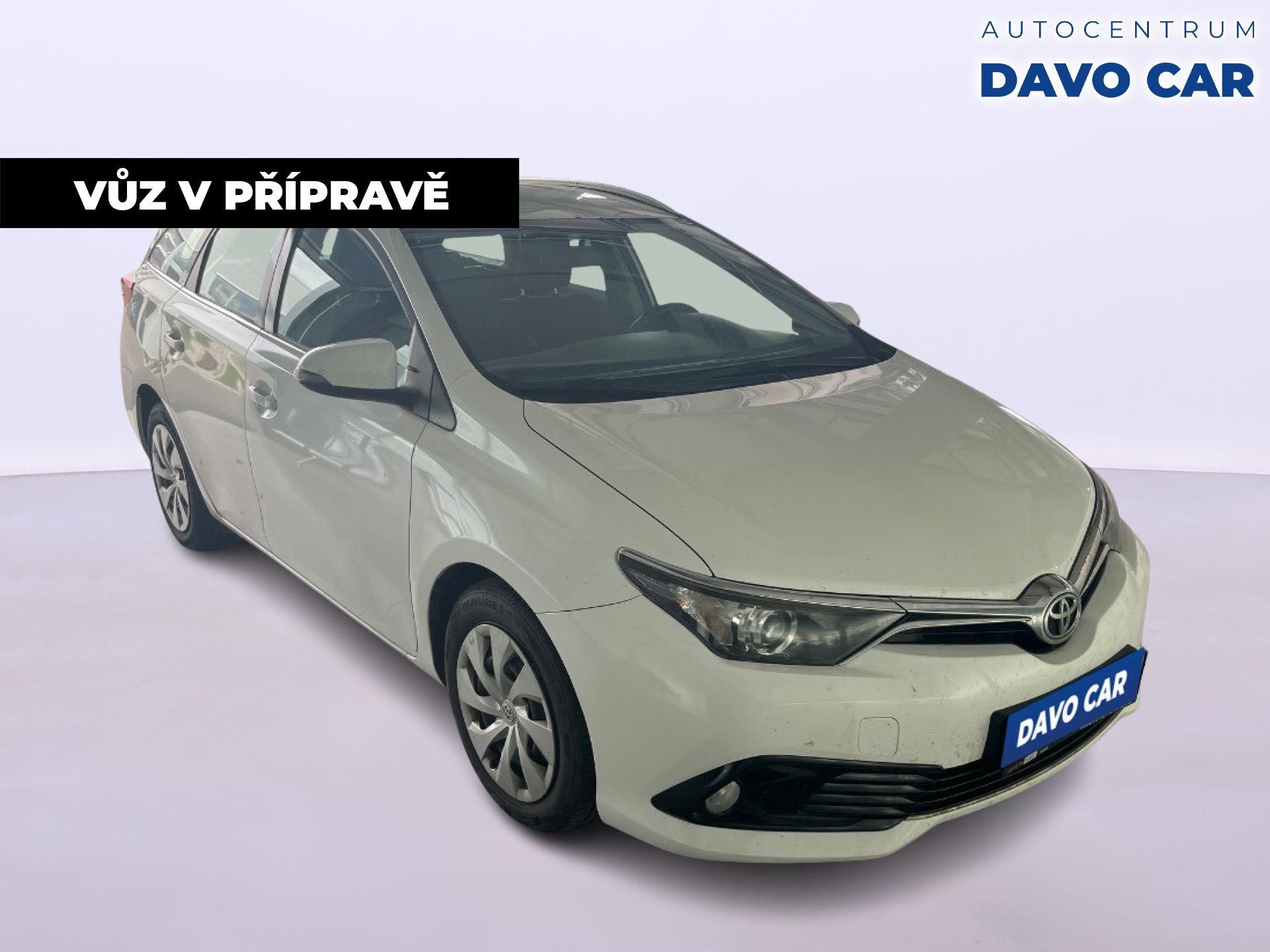 Toyota Auris, 1,4 D-4D 66 kW Sports Active - fotka 4