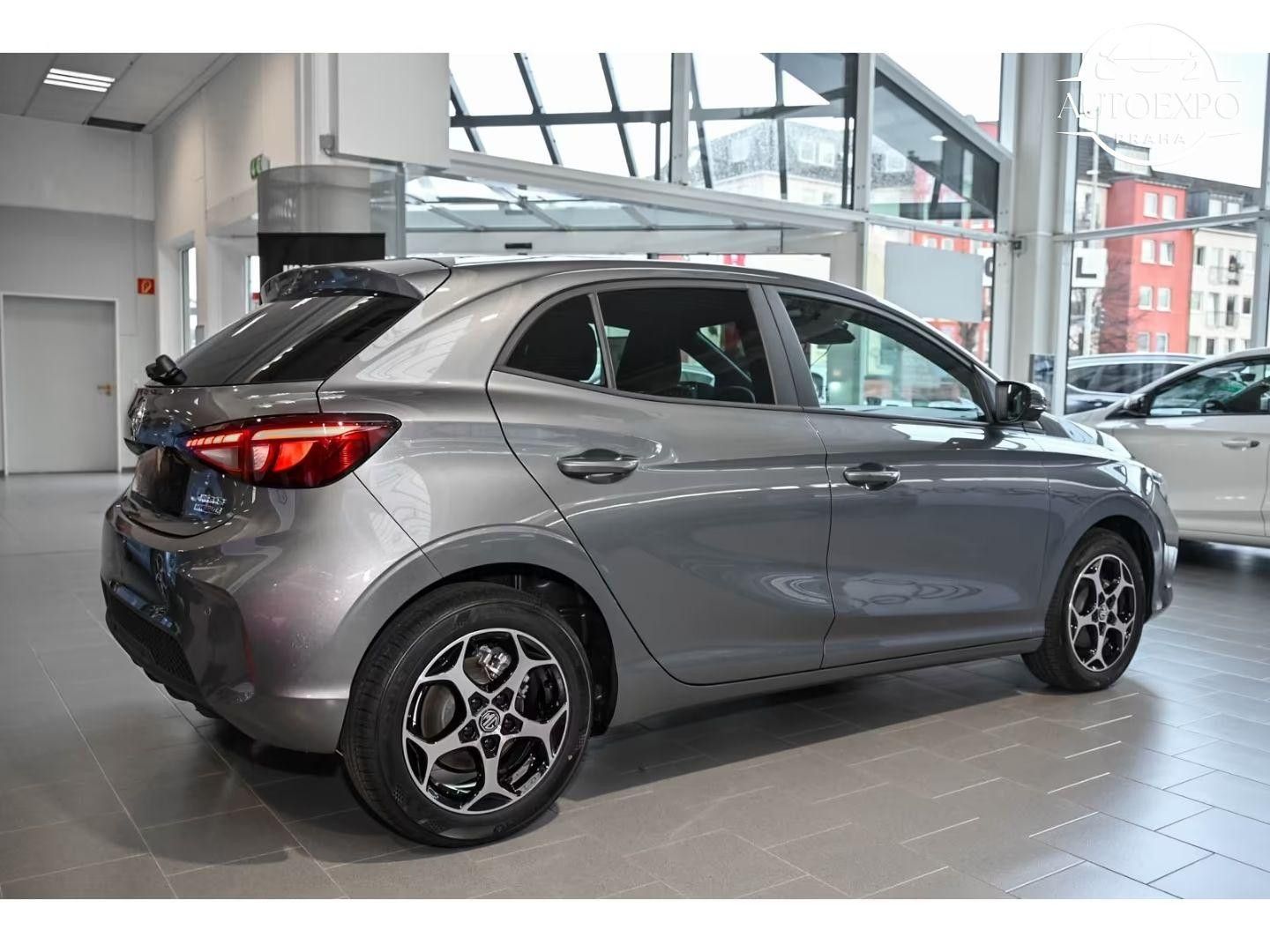 MG MG3, 3 Hybrid Luxury - fotka 2