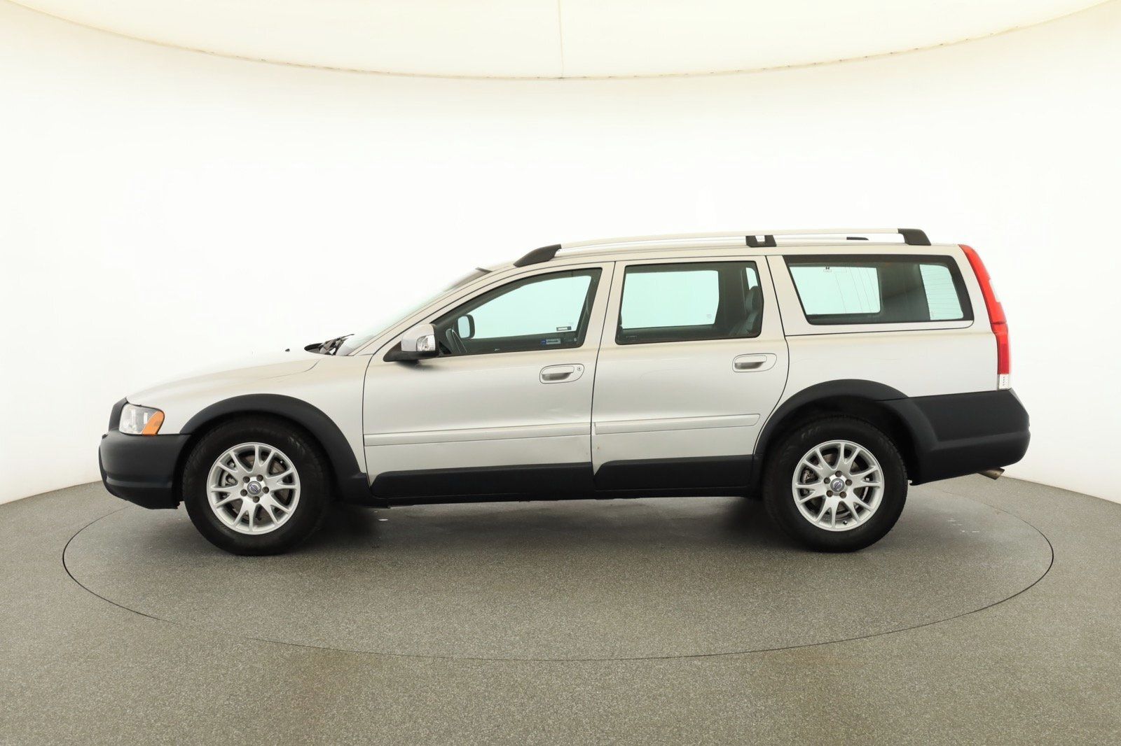 Volvo XC70, D5 AWD, 4X4 - fotka 3