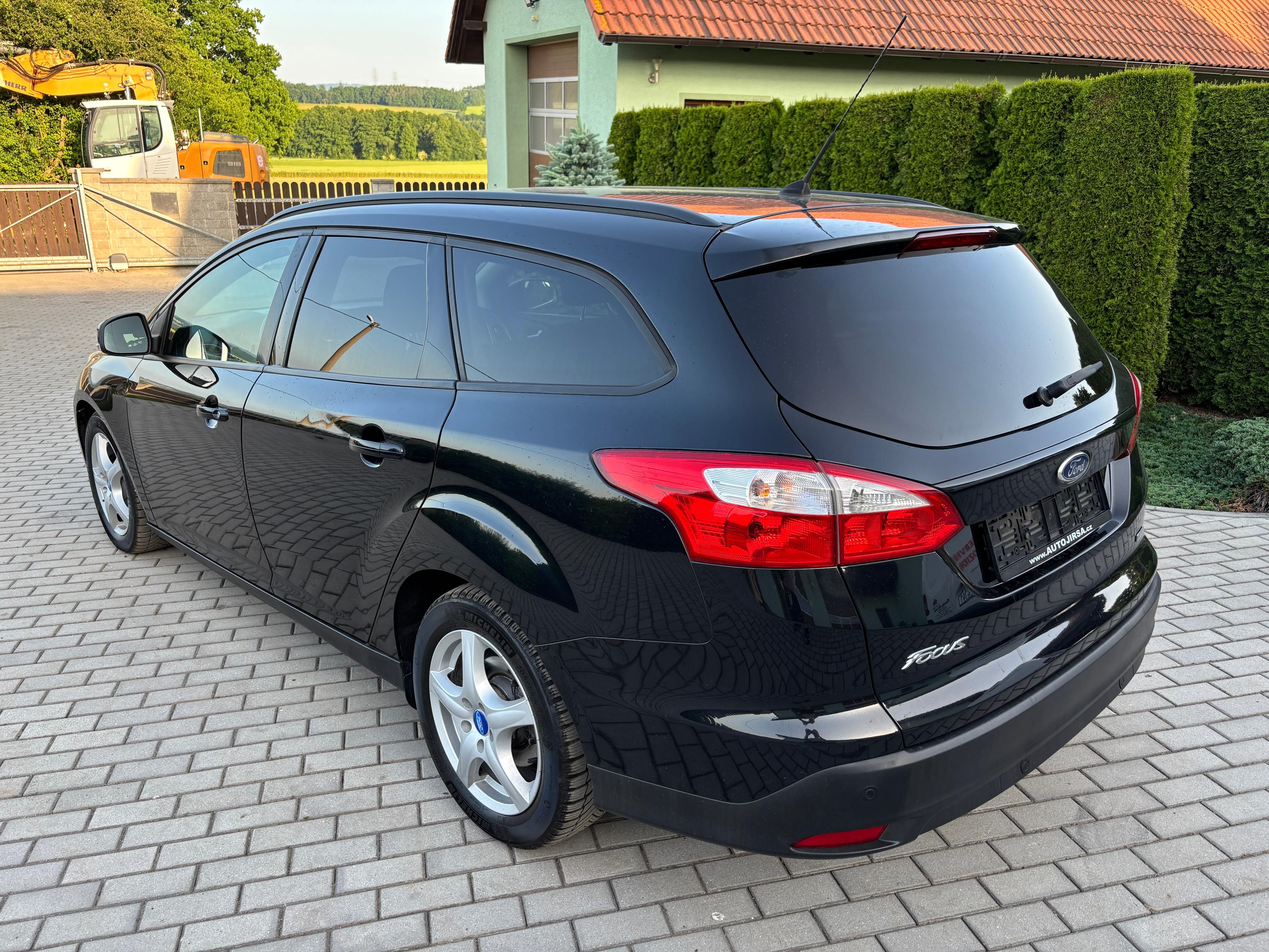 Ford Focus, 1,0 ECOBOOST 92KW SERVISKA - fotka 6