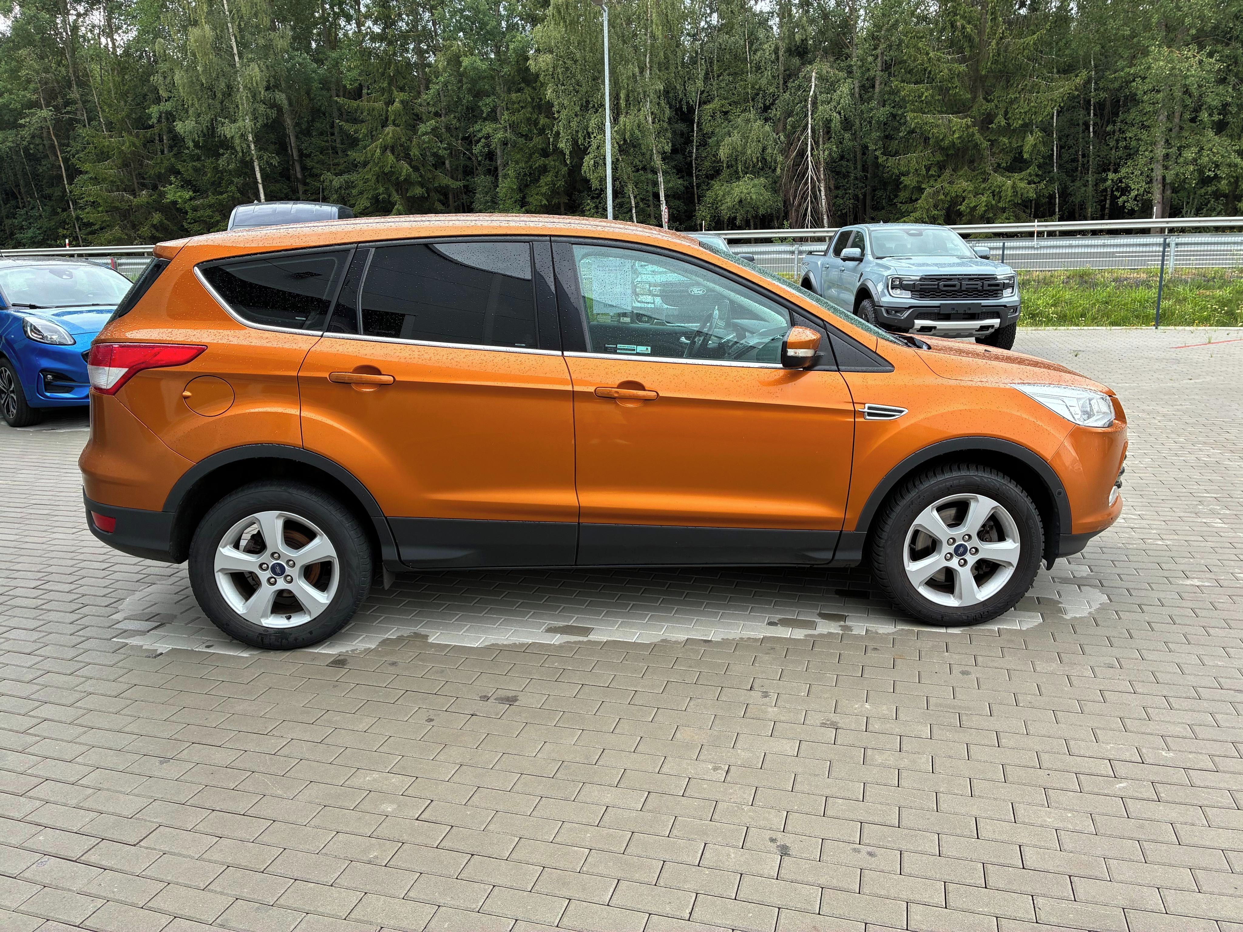 Ford Kuga, 1.6 EcoBoost 4x4, automat, ČR - fotka 6