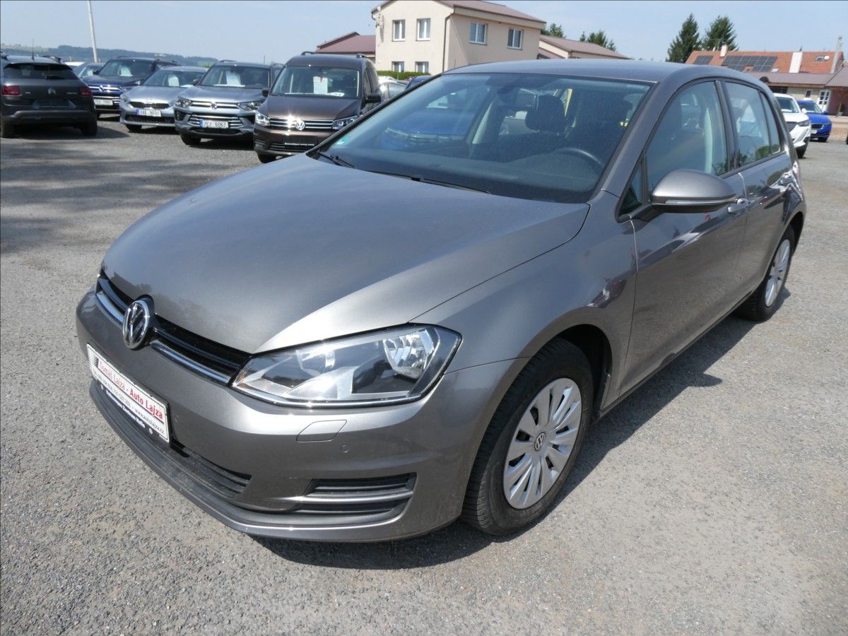 Volkswagen Golf, 1,2 TSi 81kW auto klima, závěs - fotka 5