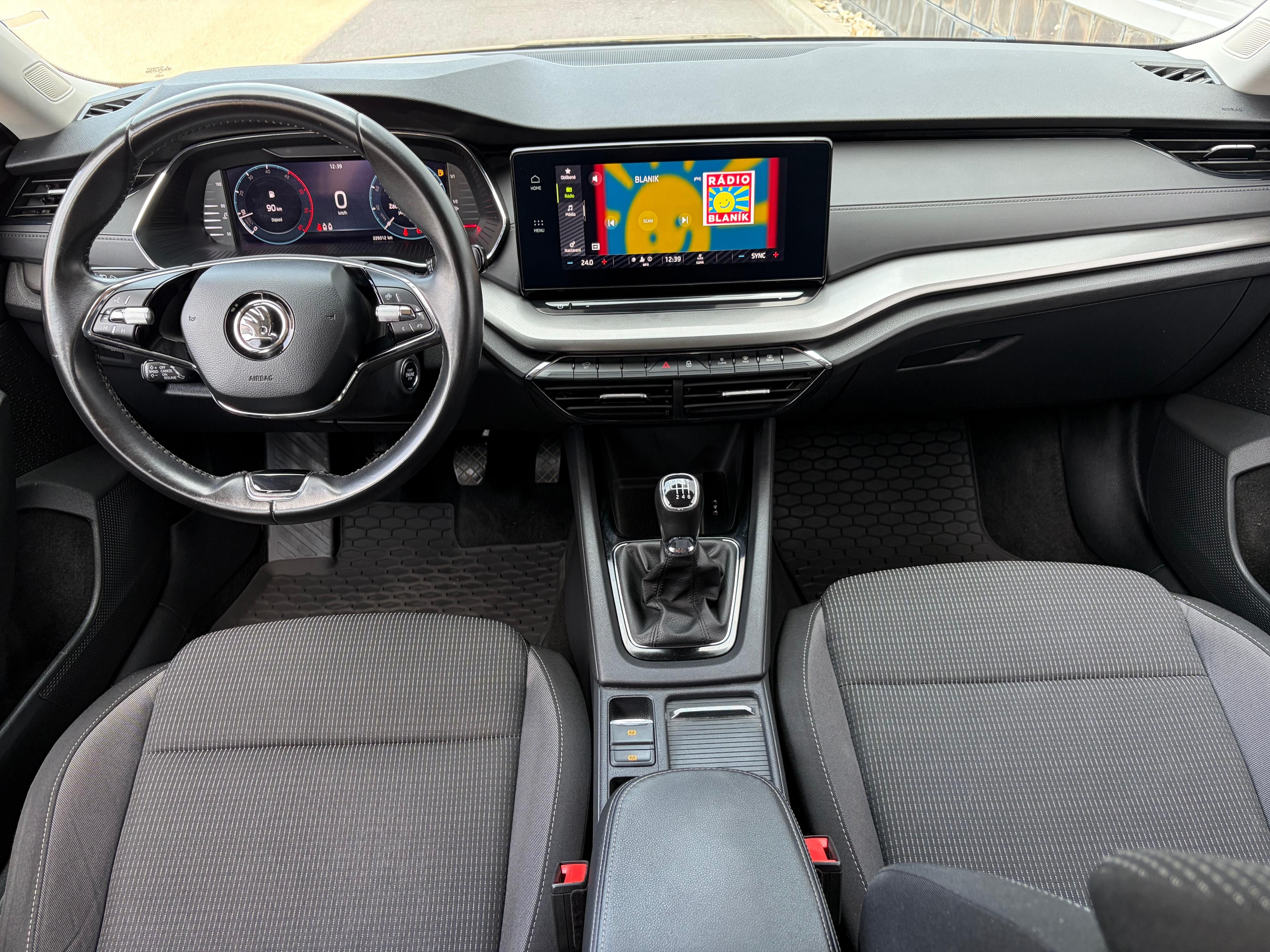 Škoda Octavia, 2.0TDi/ACC/NAVI/VIRTUAL - fotka 2